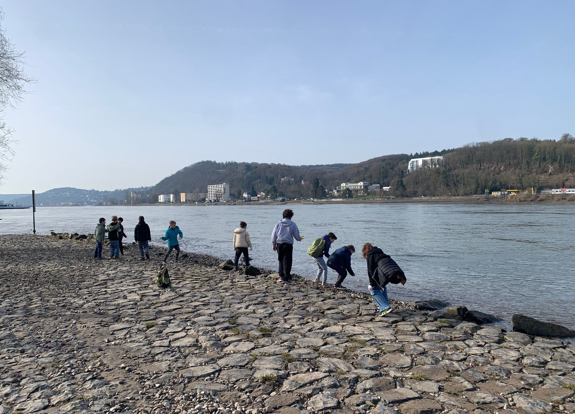 Müllsammelaktion auf der Insel