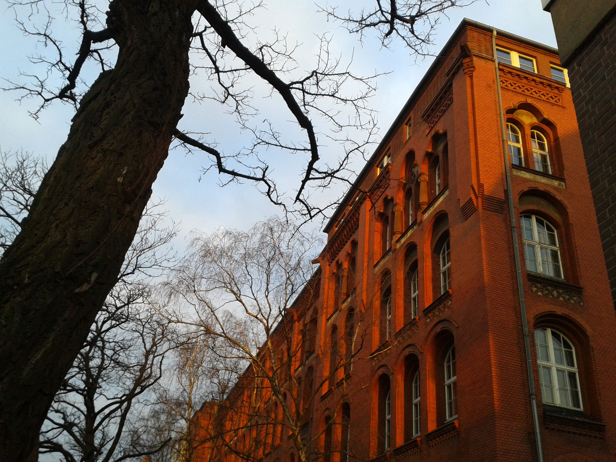 Schulen, Klimaanlagen und andere Impressionen