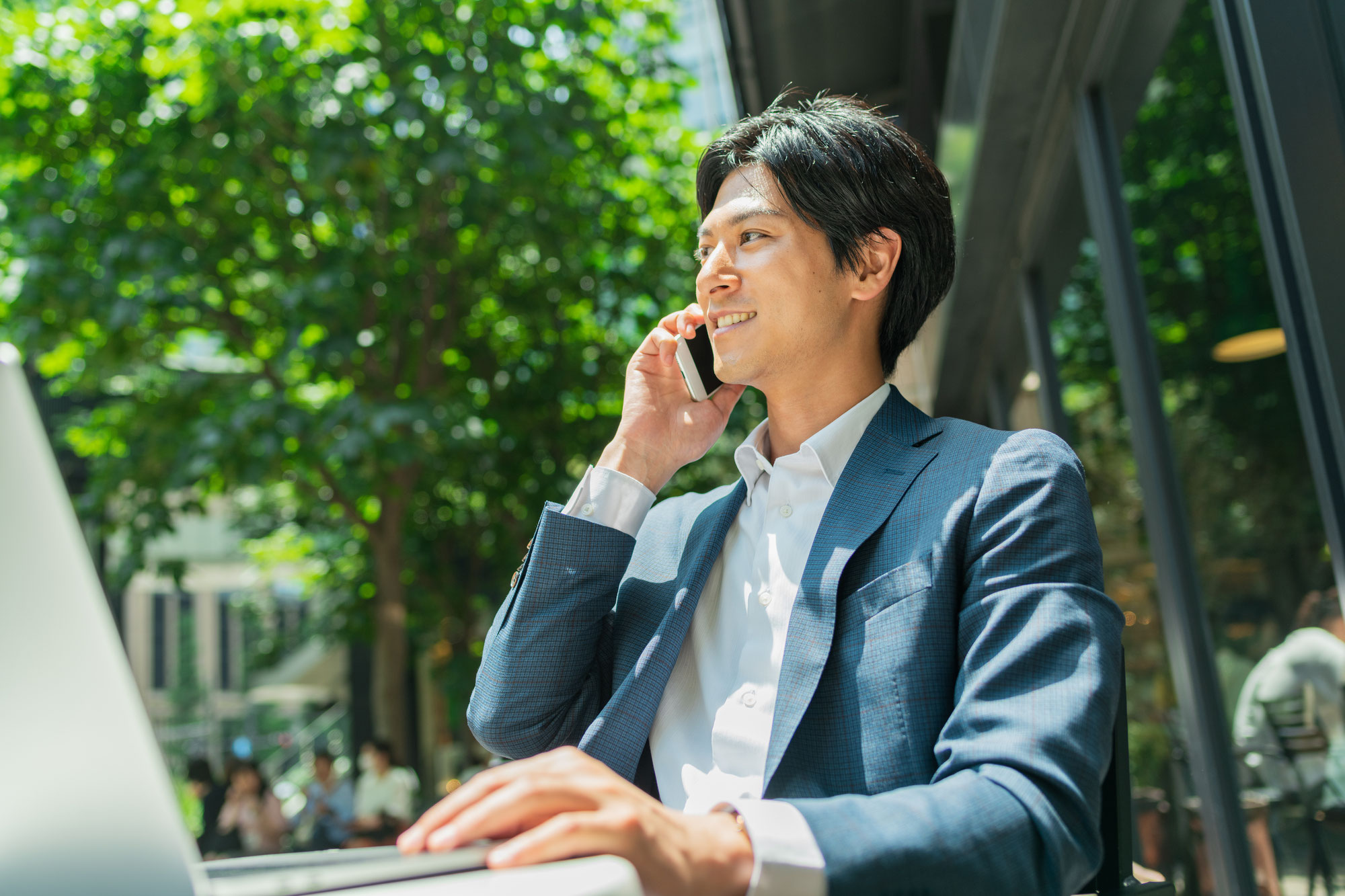 知らなきゃ損！日焼け止めが男性の体臭対策になる理由