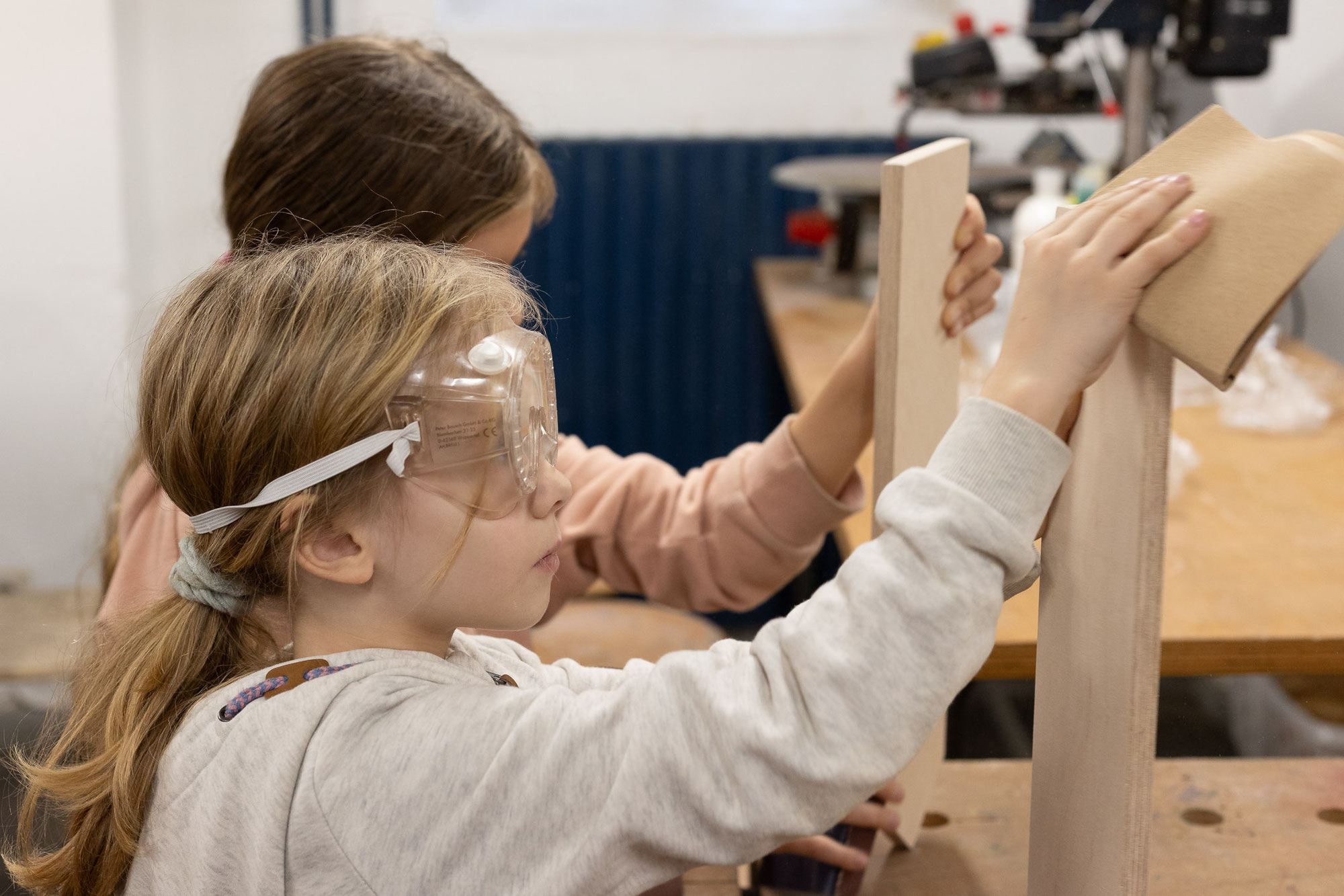 1. Holzworkshop zum Projekt „Mini-Radewig“