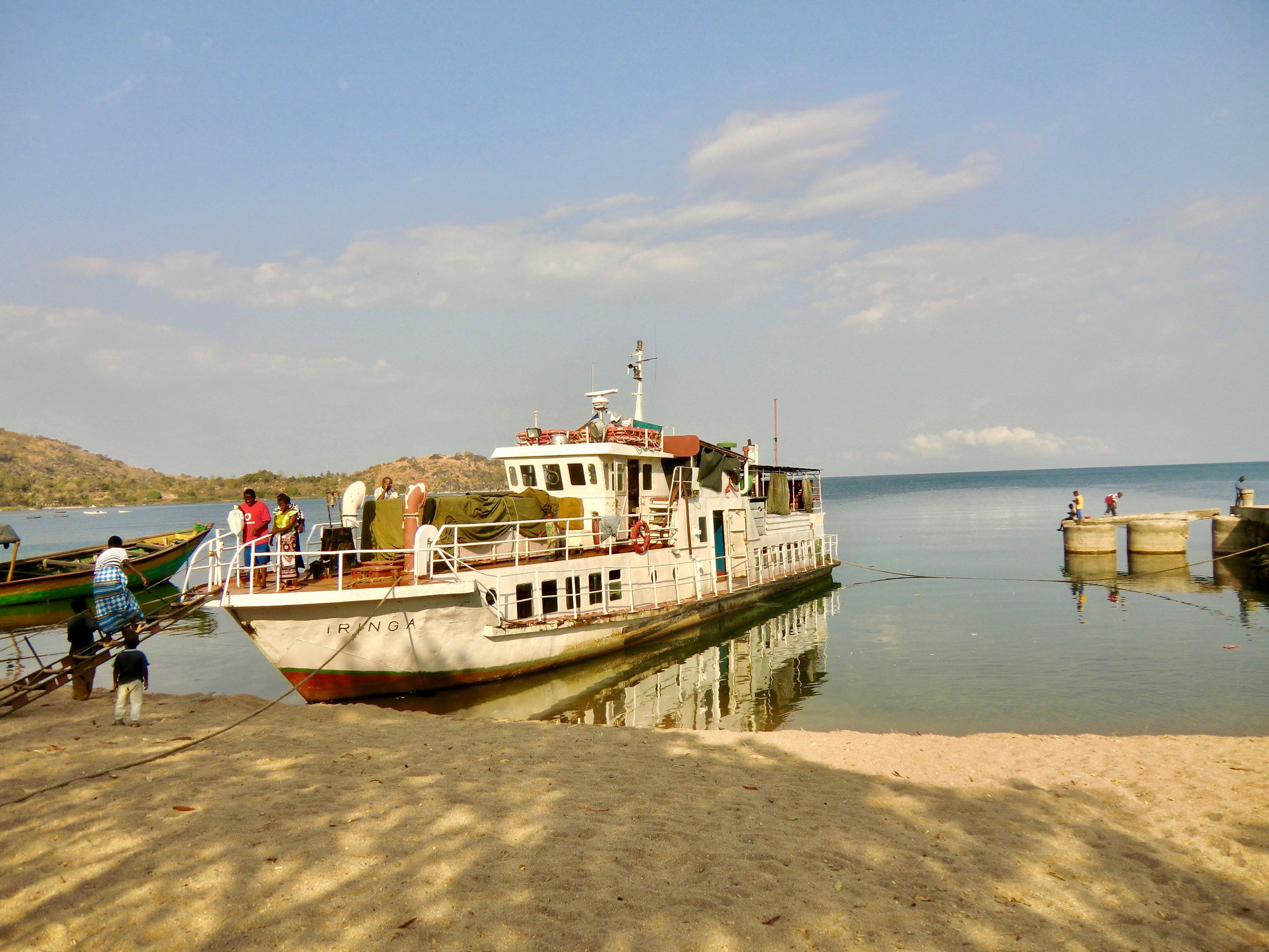 Mit dem Schiff über den Malawisee