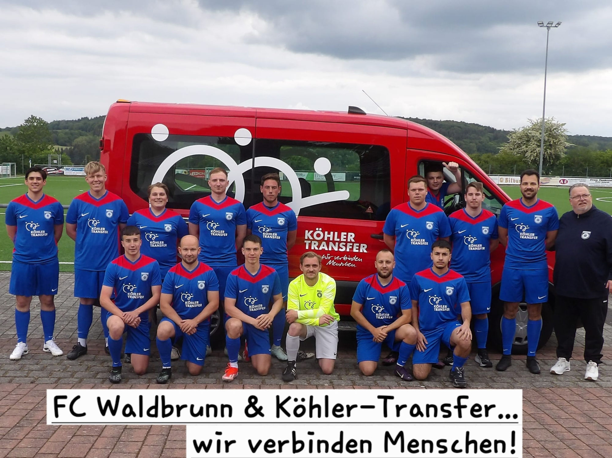 Neue Trikots für die Dritte Mannschaft: Köhler Transfer unterstützt den FC Waldbrunn