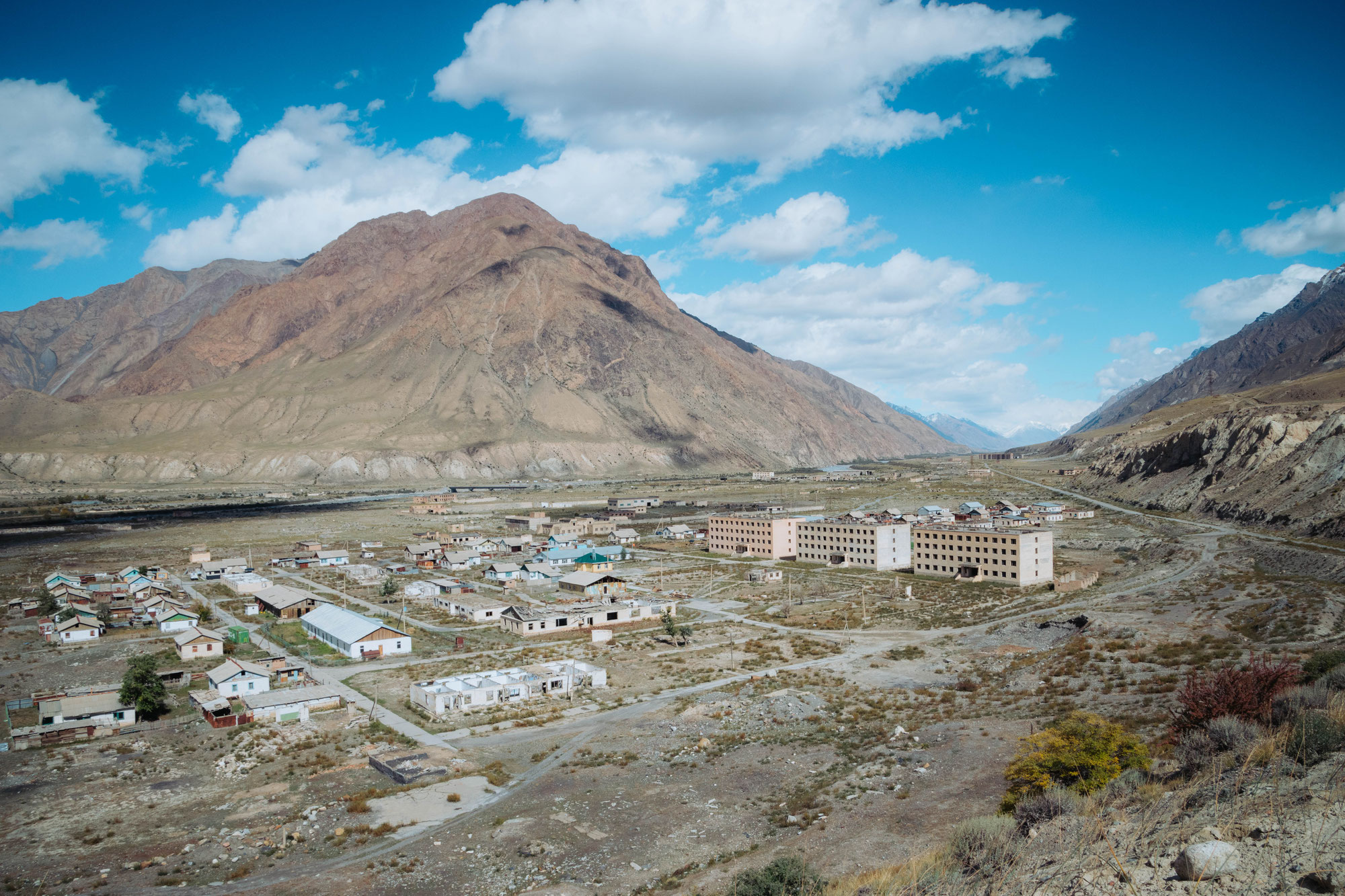 Kirgistan: Besuch der Geisterstadt Engilchek