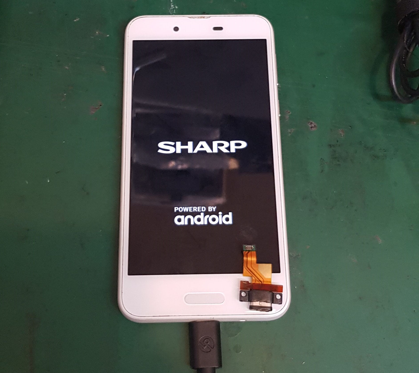 Sharp Androidone Aquos 修理恵比寿 カバーガレージ恵比寿