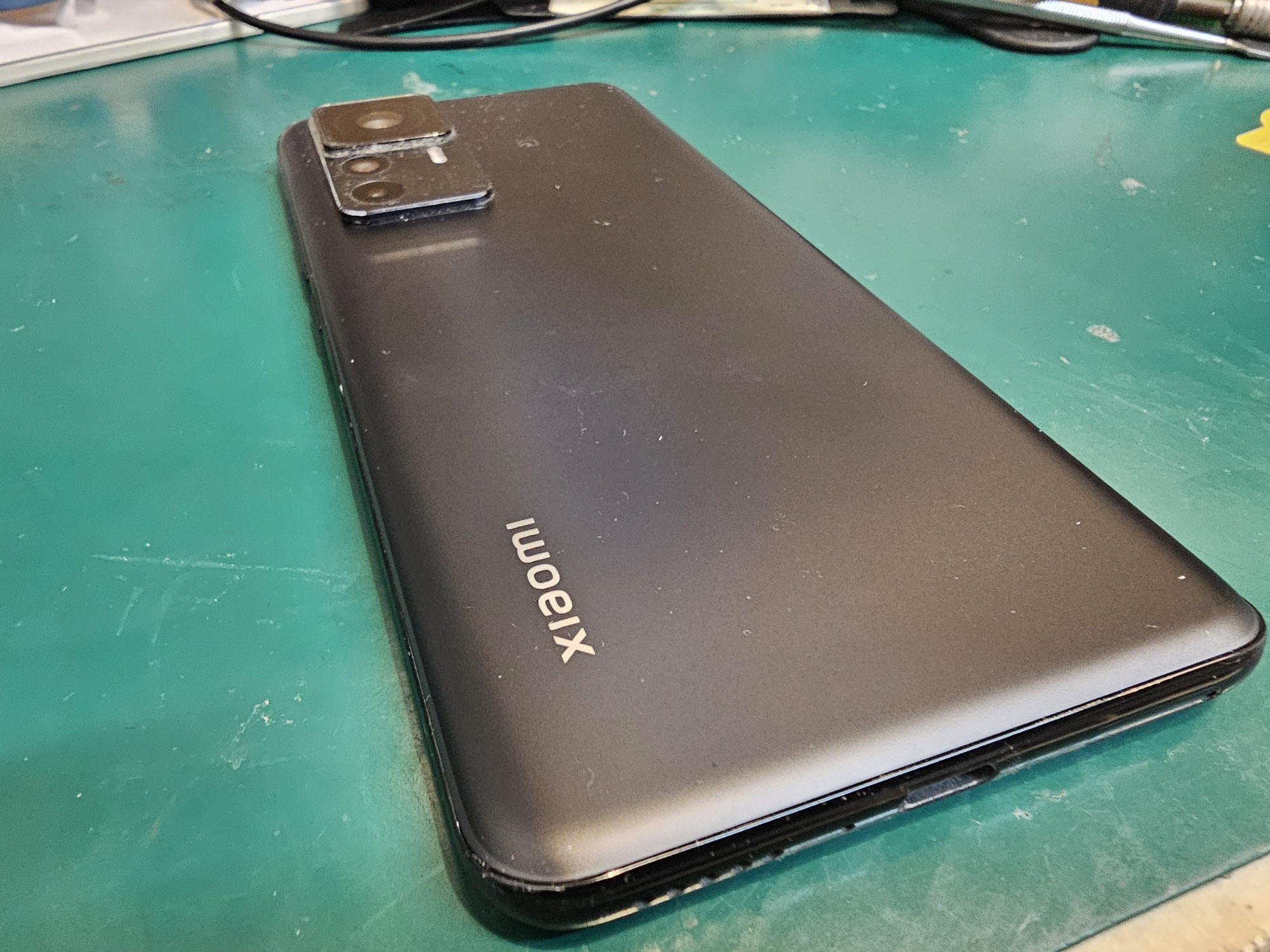 Xiaomi 12T Pro バッテリー交換修理致します