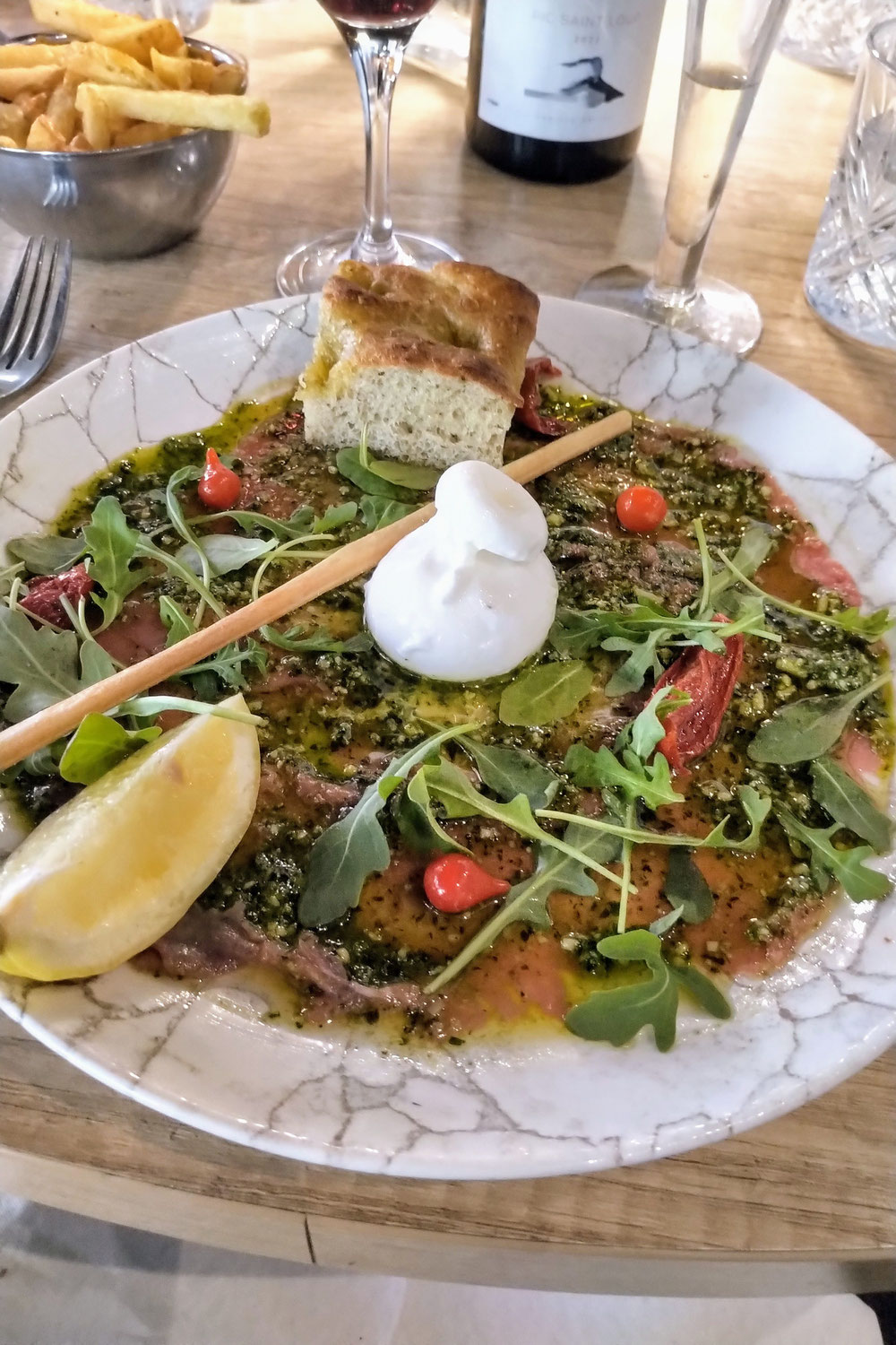 ★到着してロデズ市内で早速ランチ★