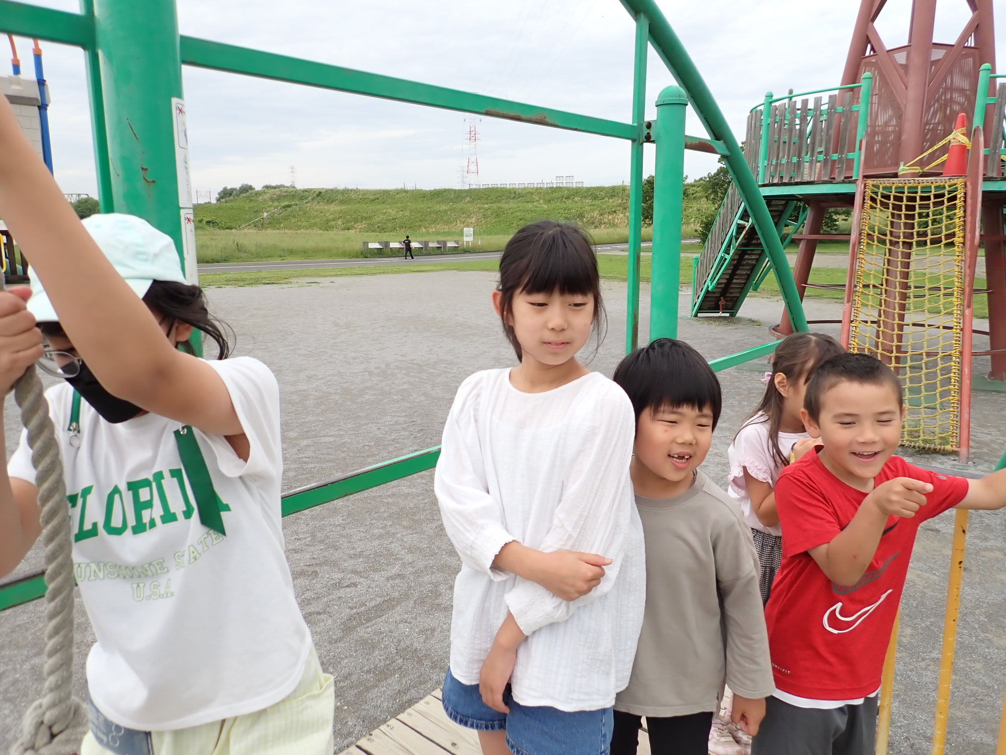 戸二小開校記念日　カマキリ公園　