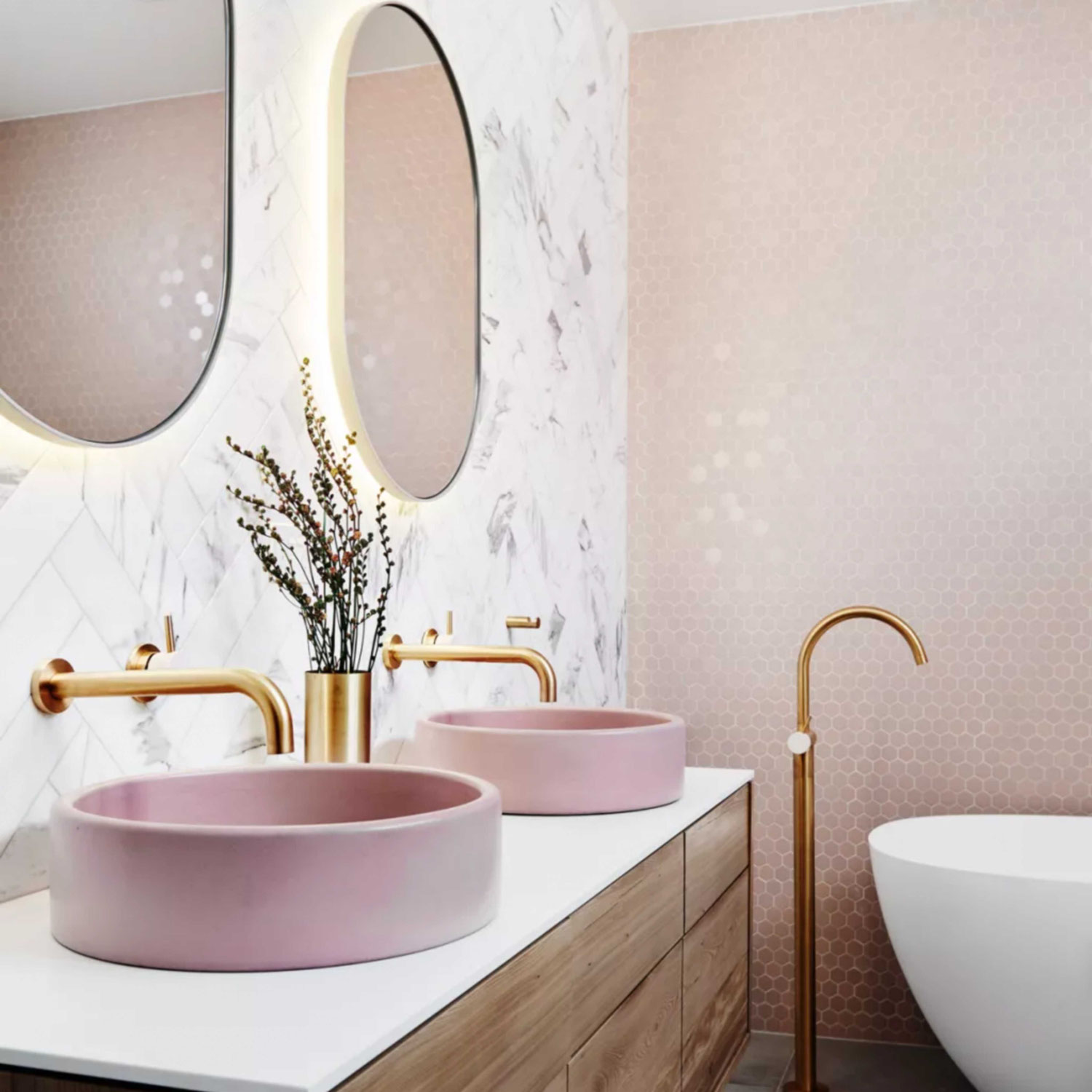 Small Bathroom Design Tips for Maximising Space in Sydney Homes