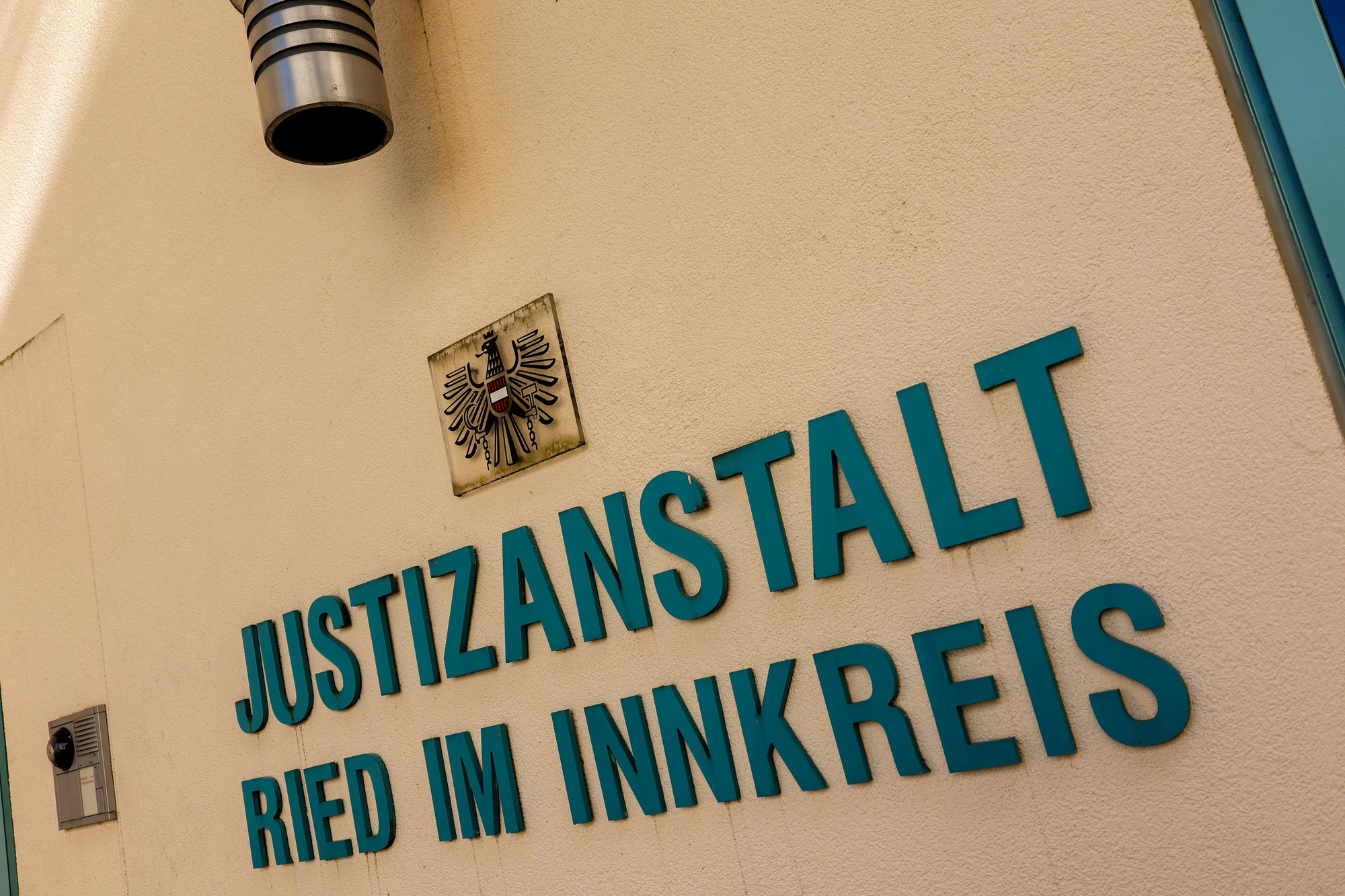 Größter Waffenfund seit Jahrzehnten bei Rockern