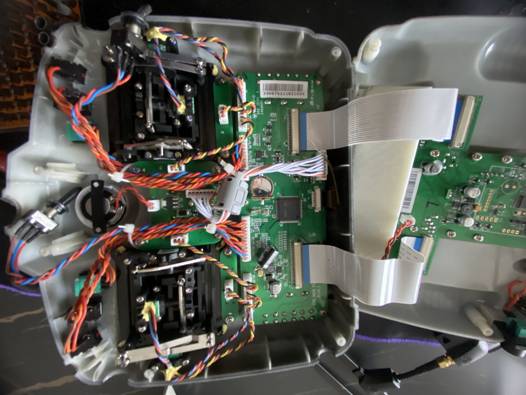 Réparation TARANIS X9D: Switch cassé et Défaut Batterie RTC faible