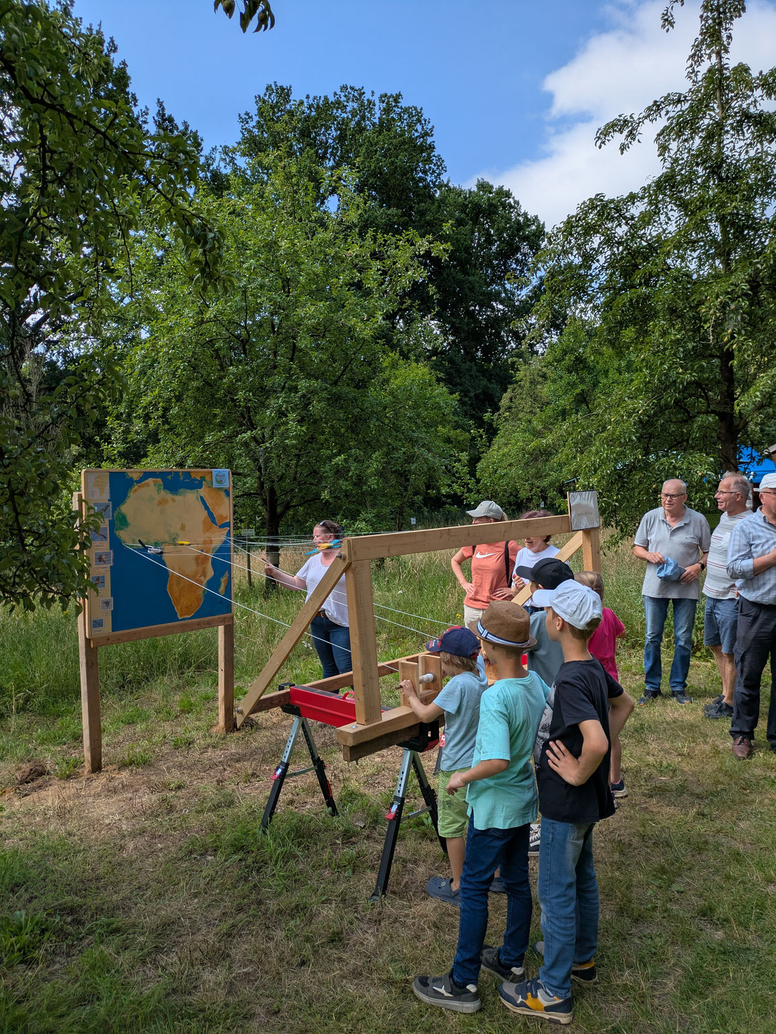 Erfolgreicher Aktionstag auf der Naturerlebniswiese