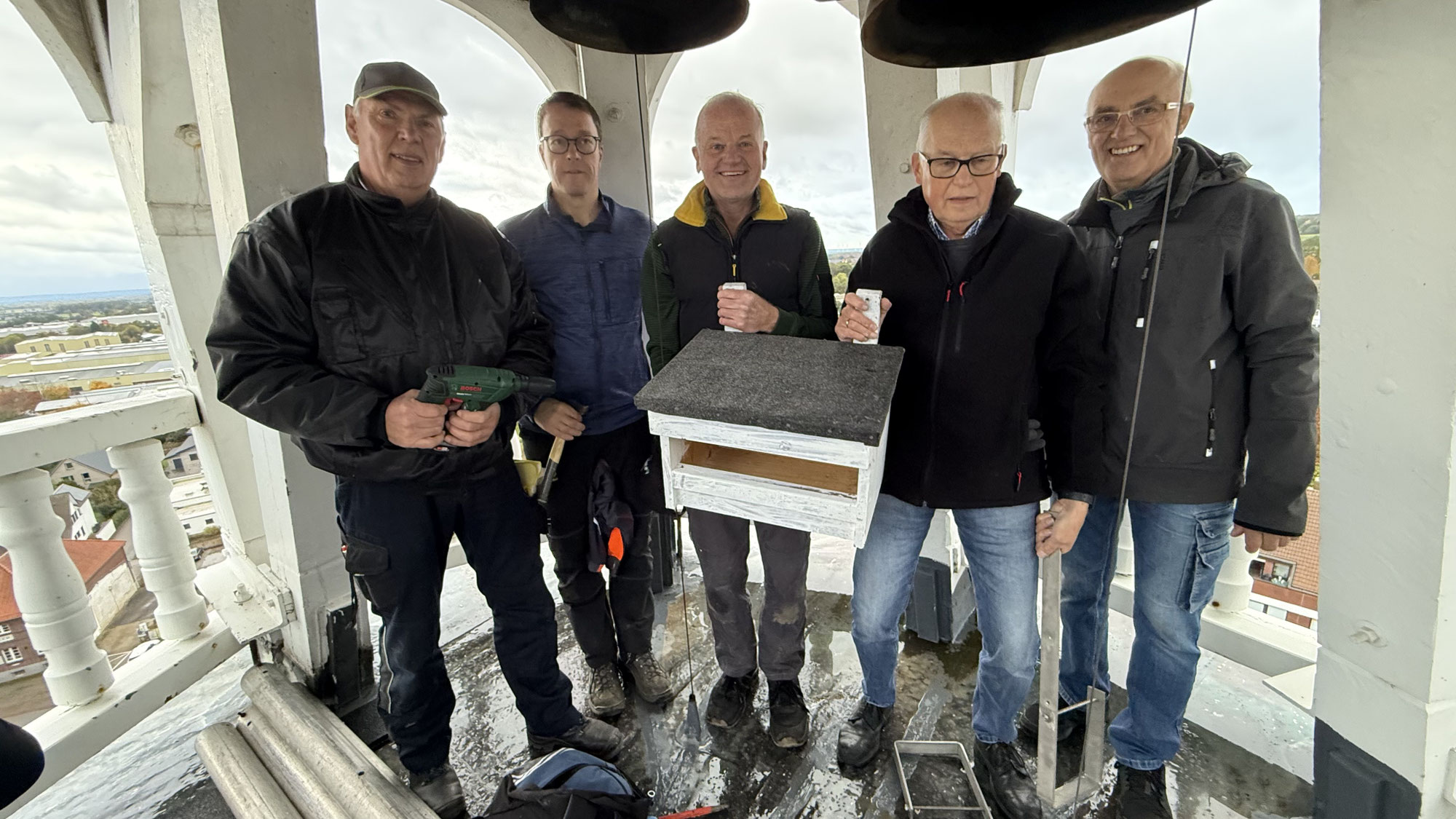 Neue Nistkästen für Turmfalken in Damme und Rüschendorf
