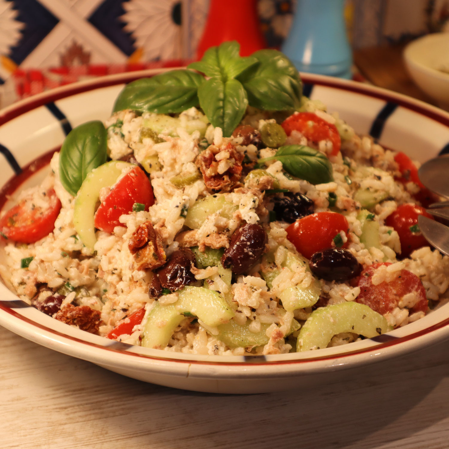 SALADE DE RIZ bien crémeuse, goûteuse et super rafraîchissante...