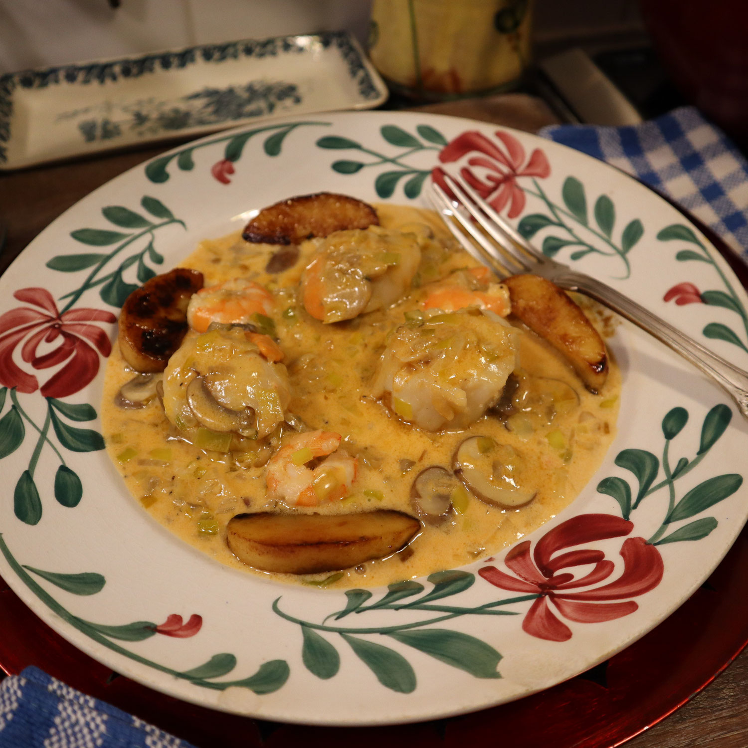 SAINT-JACQUES A LA NORMANDE au jus de crevette