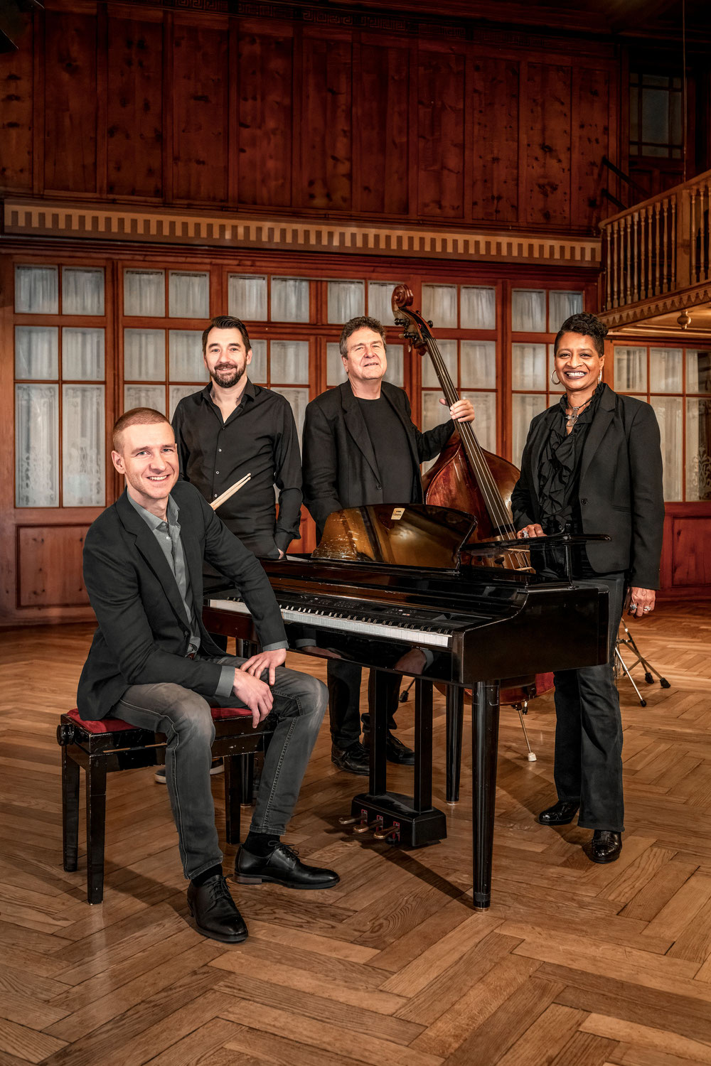 Freitagabend auf der Roten Bühne – ELIAS BERNET BAND feat. FREDA GOODLETT