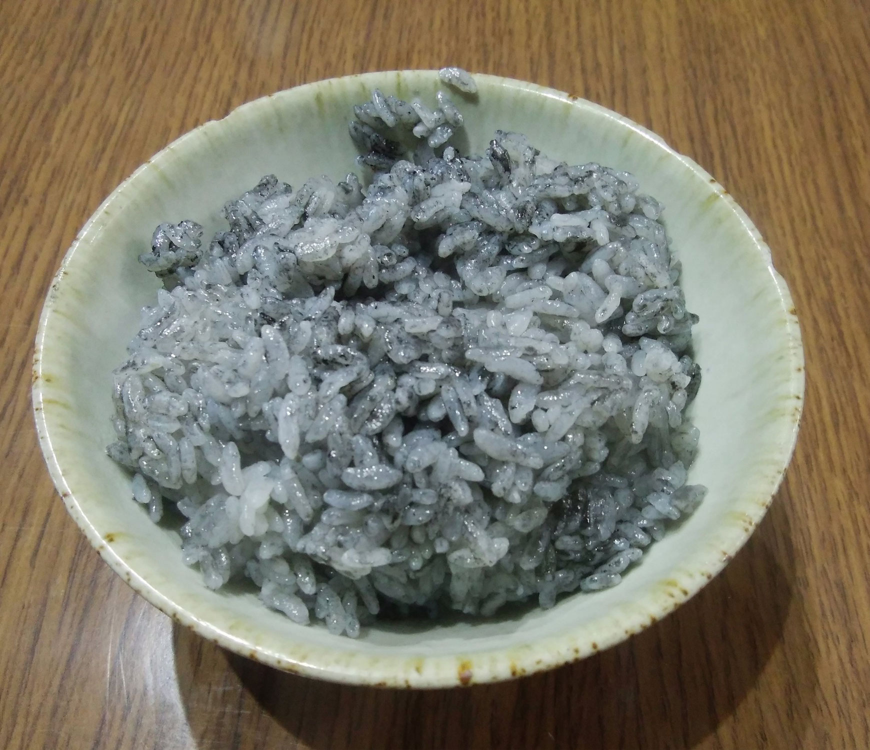 竹炭パウダーご飯