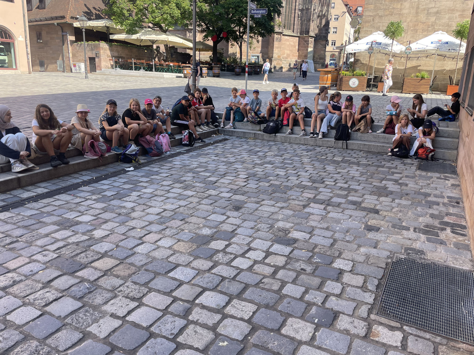 Mit Oskar durch Nürnberg – die Klasse 4a auf den Spuren des Mittelalters 