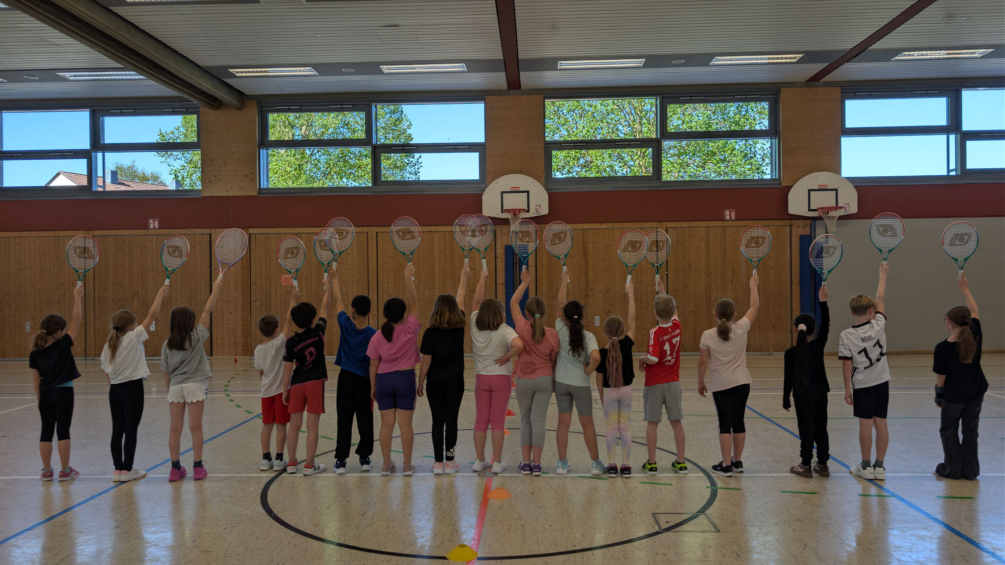 Den TSV Lichtenau zu Gast: Tennis-Schnupperkurs in der Turnhalle