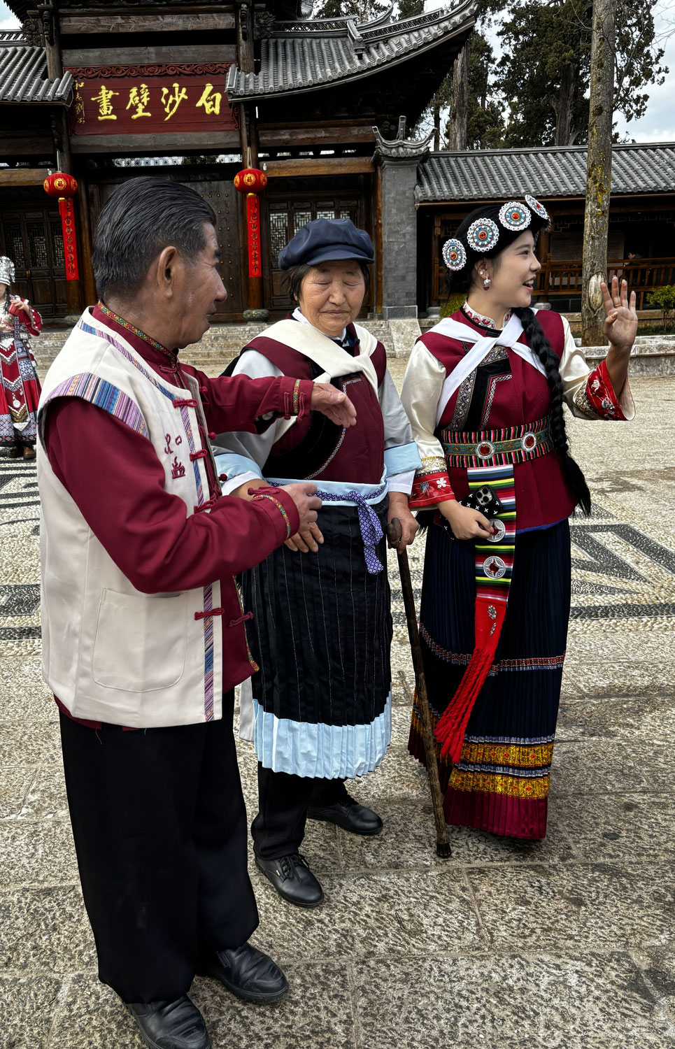 YUNNAN _ Le donne Naxi: il cuore della società di Lijiang