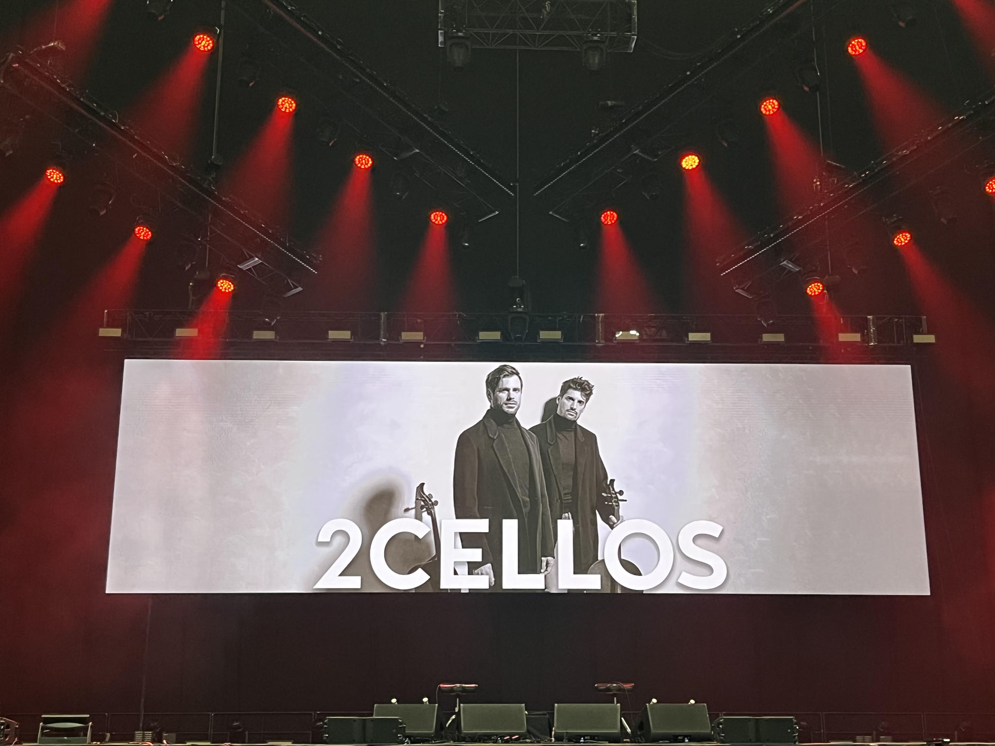 2CELLOS LIVE