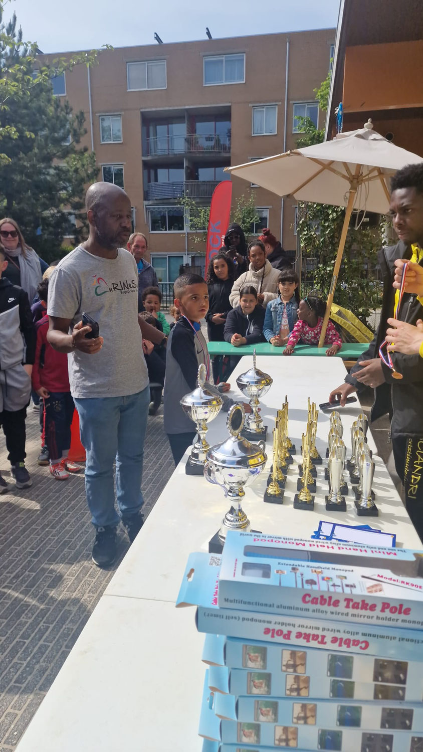 Traditionele buurtfeest op Hemelvaartsdag