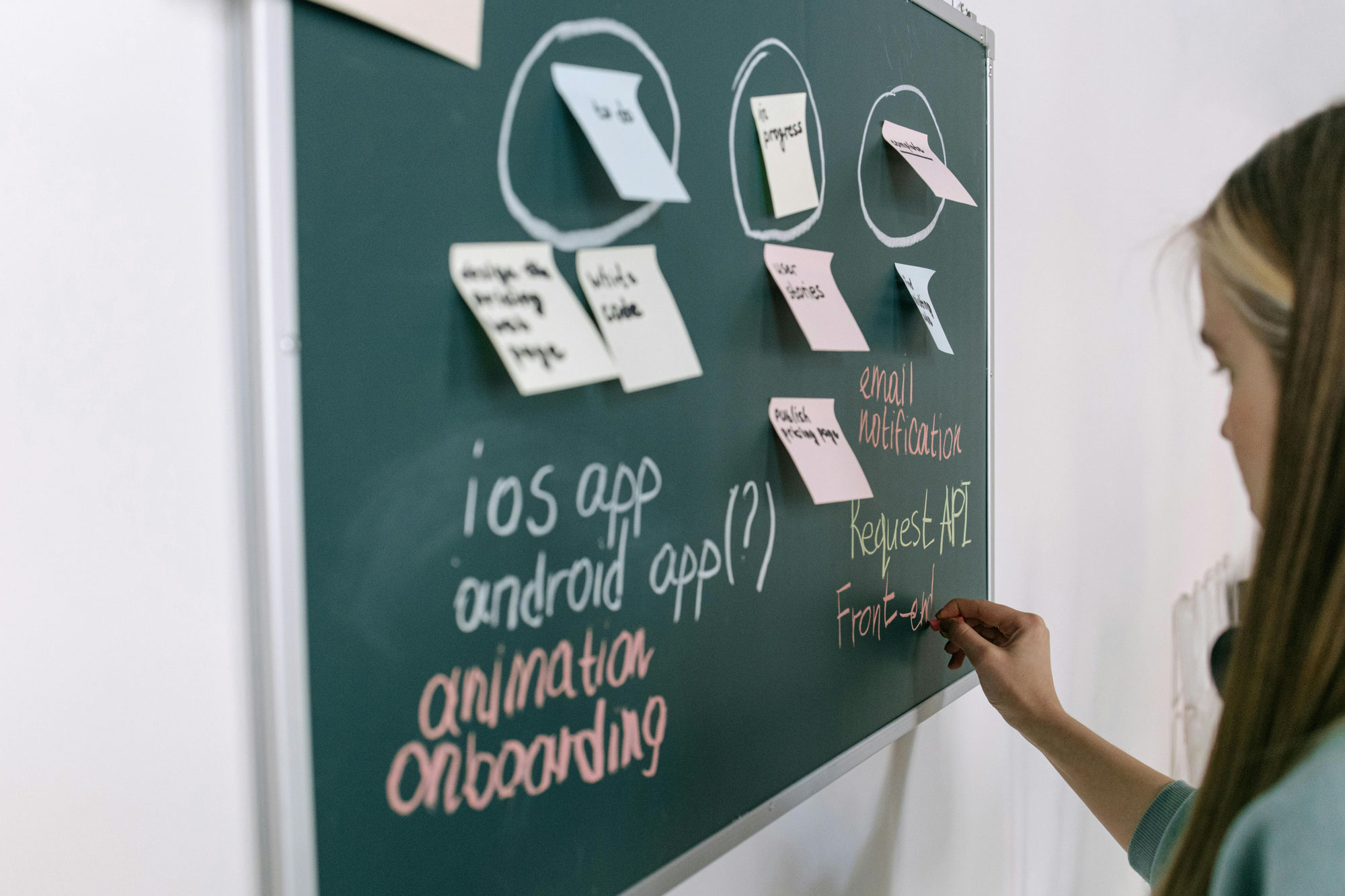 Zwischen Interesse und Einstieg – 5 Fehler, die Recruiter:innen Talente kosten