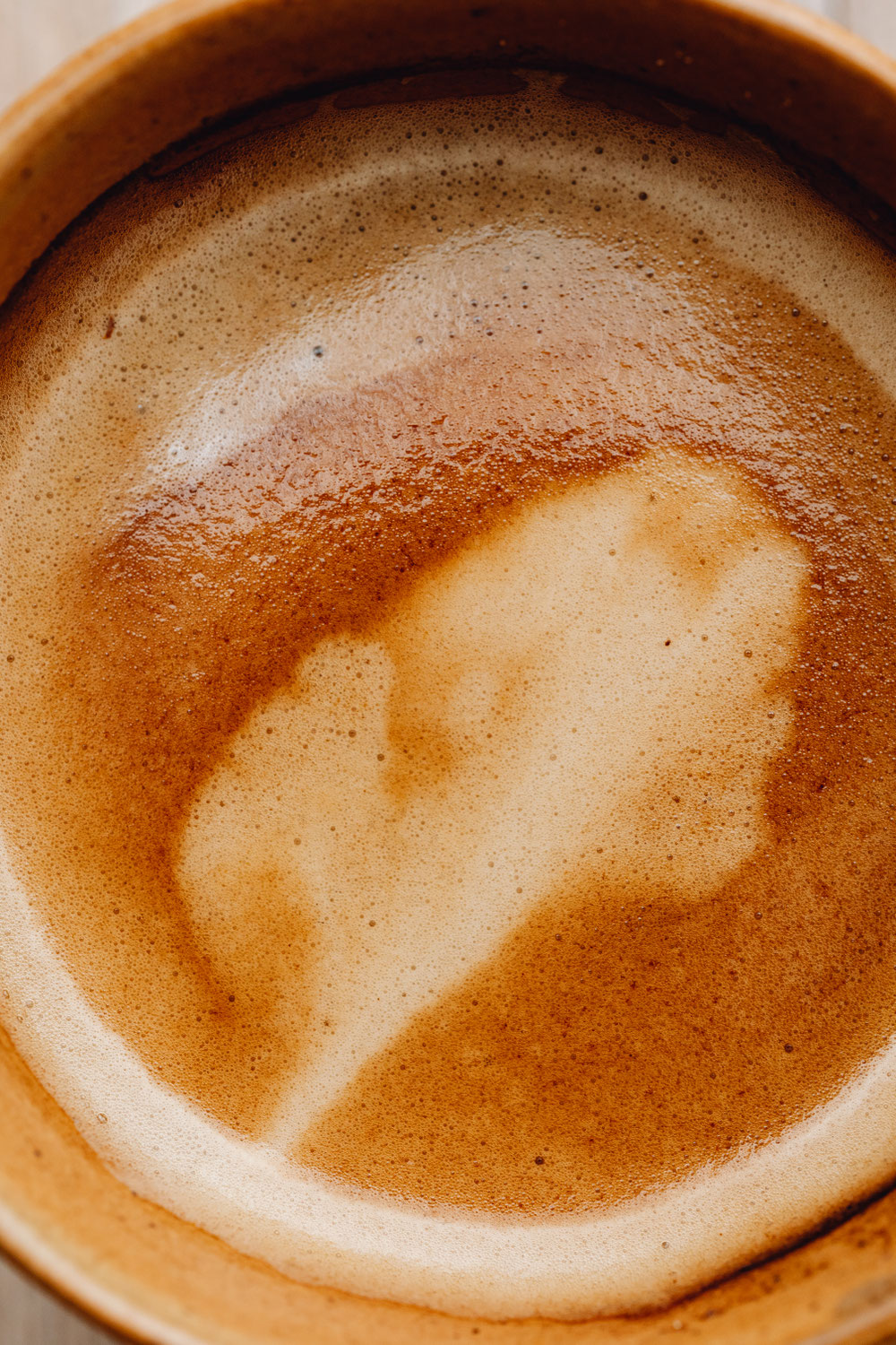 Kaffee und Reizdarm. Warum Kaffee manchmal triggert und wie du ihn besser verträgst