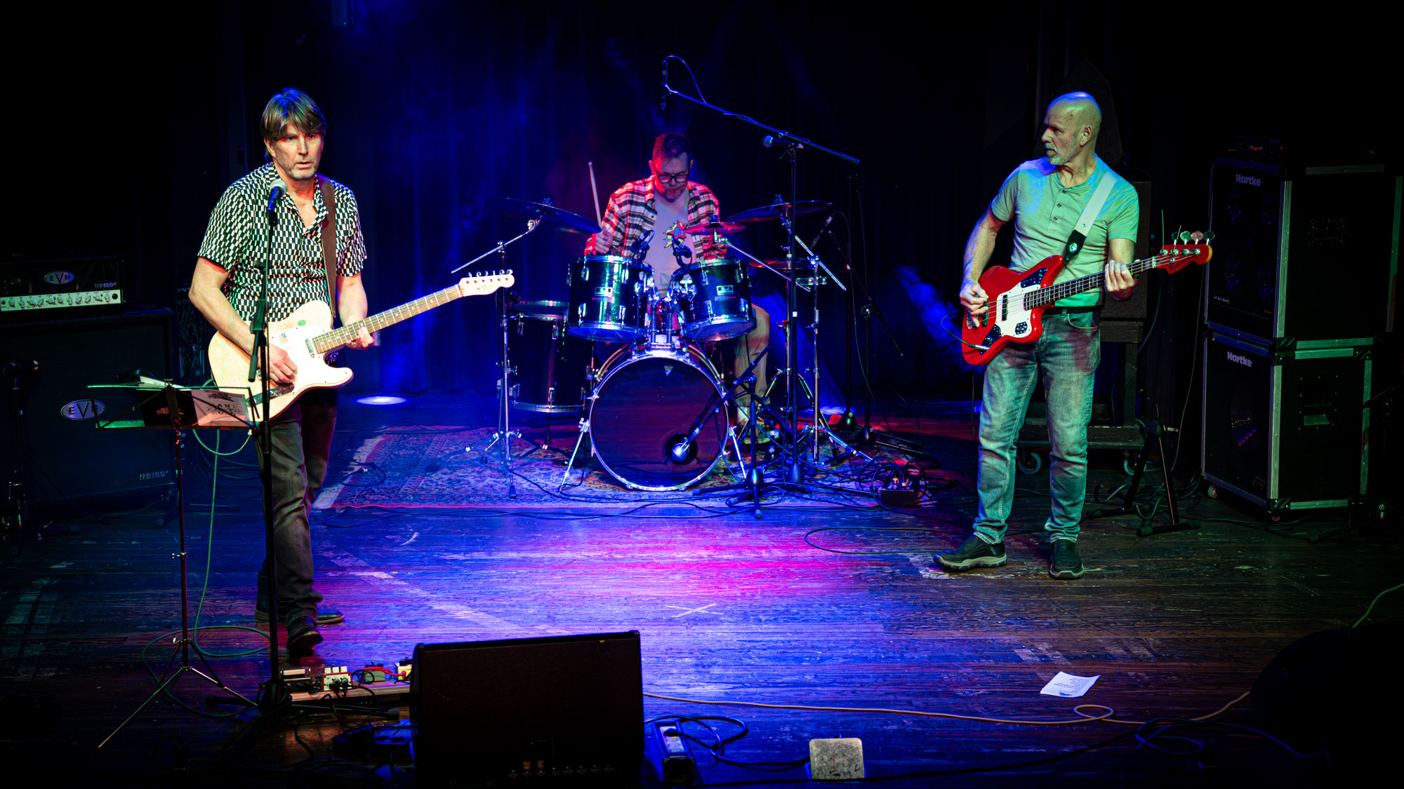 The Black Fleathers - Manifesto - Hoorn - Donderpop