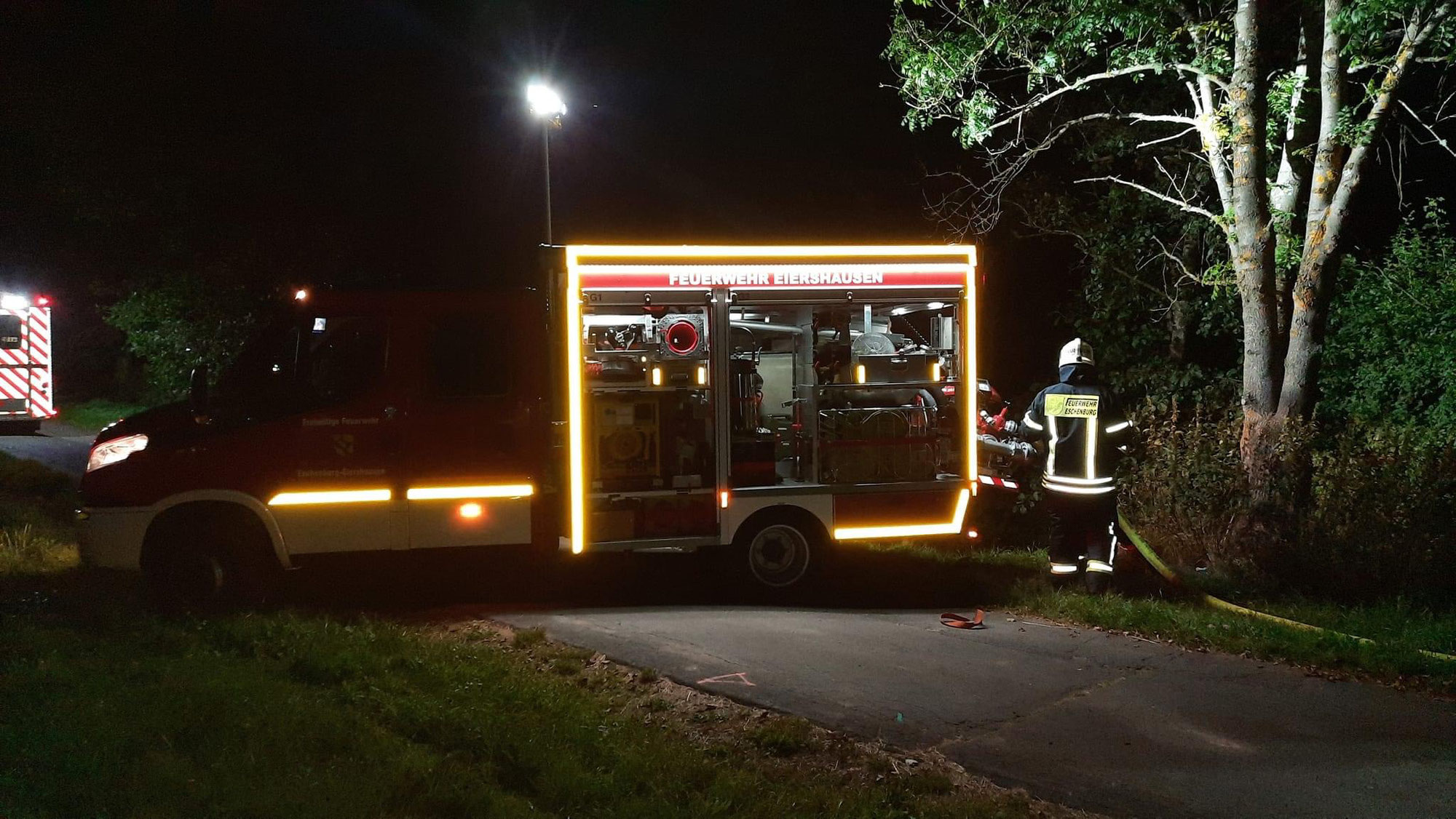 Feuer 1 - Flächenbrand Heuballen in Eiershausen