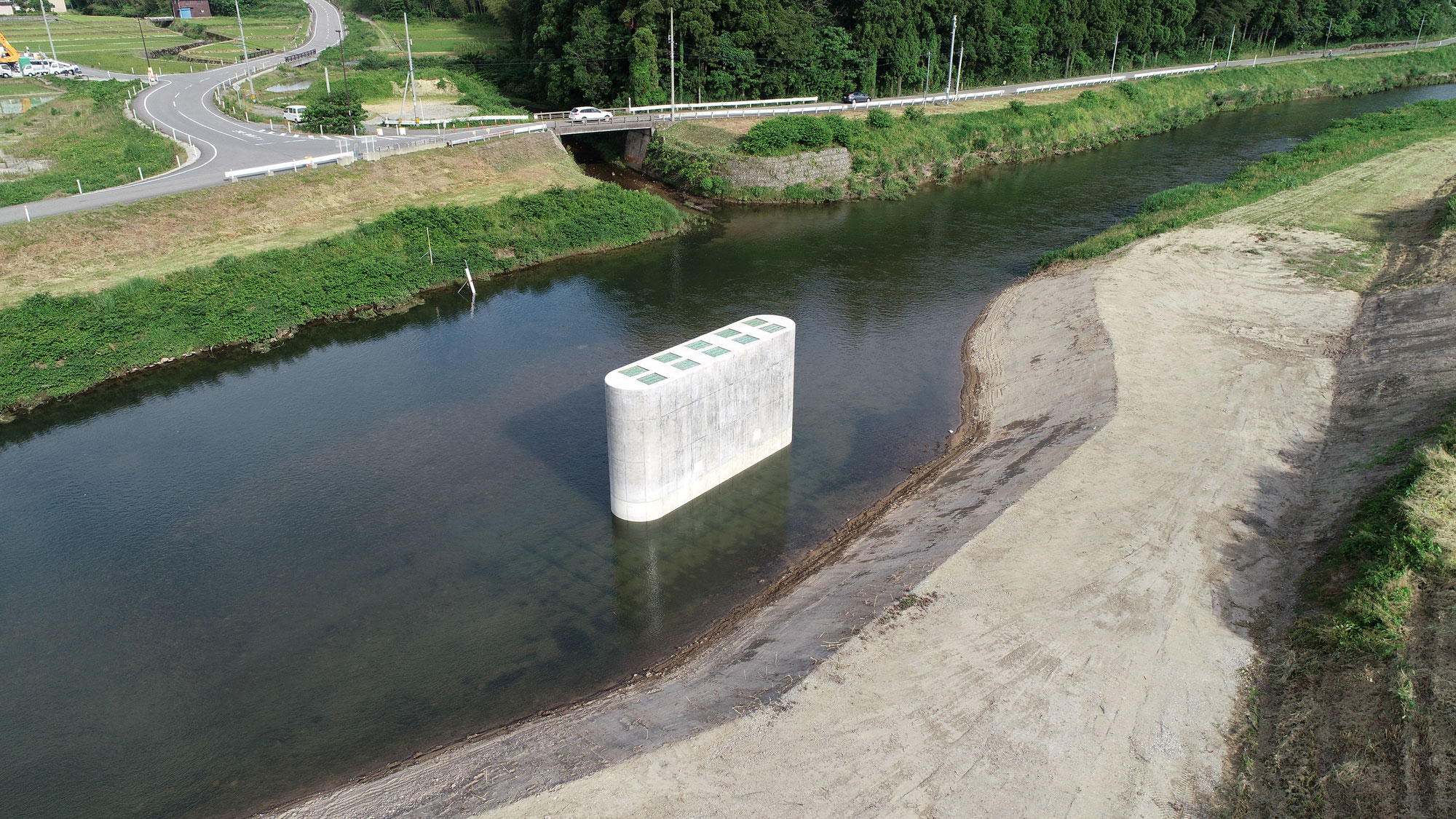 主要地方道小松辰口線　地方道改築工事（梯川橋梁P1橋脚工）