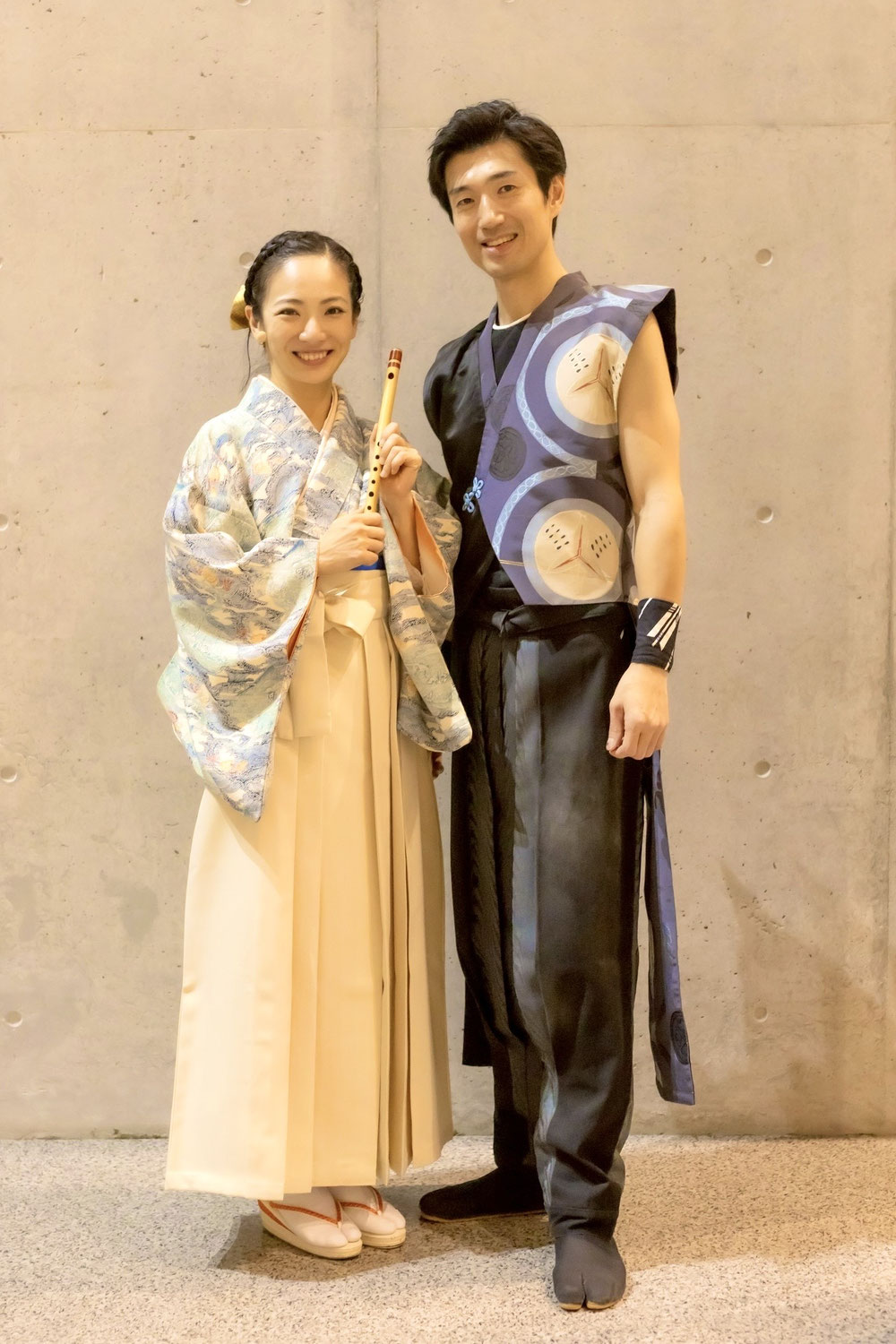 ダライ・ラマ法王の御前にて奉納演奏させていただきます