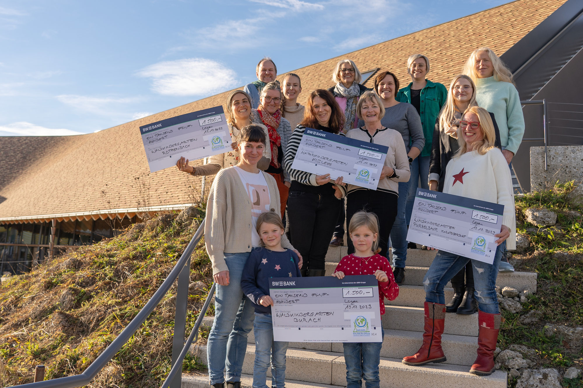 1500 € Weihnachtsspende der RAPUNZEL Eine Welt Bio-Stiftung!