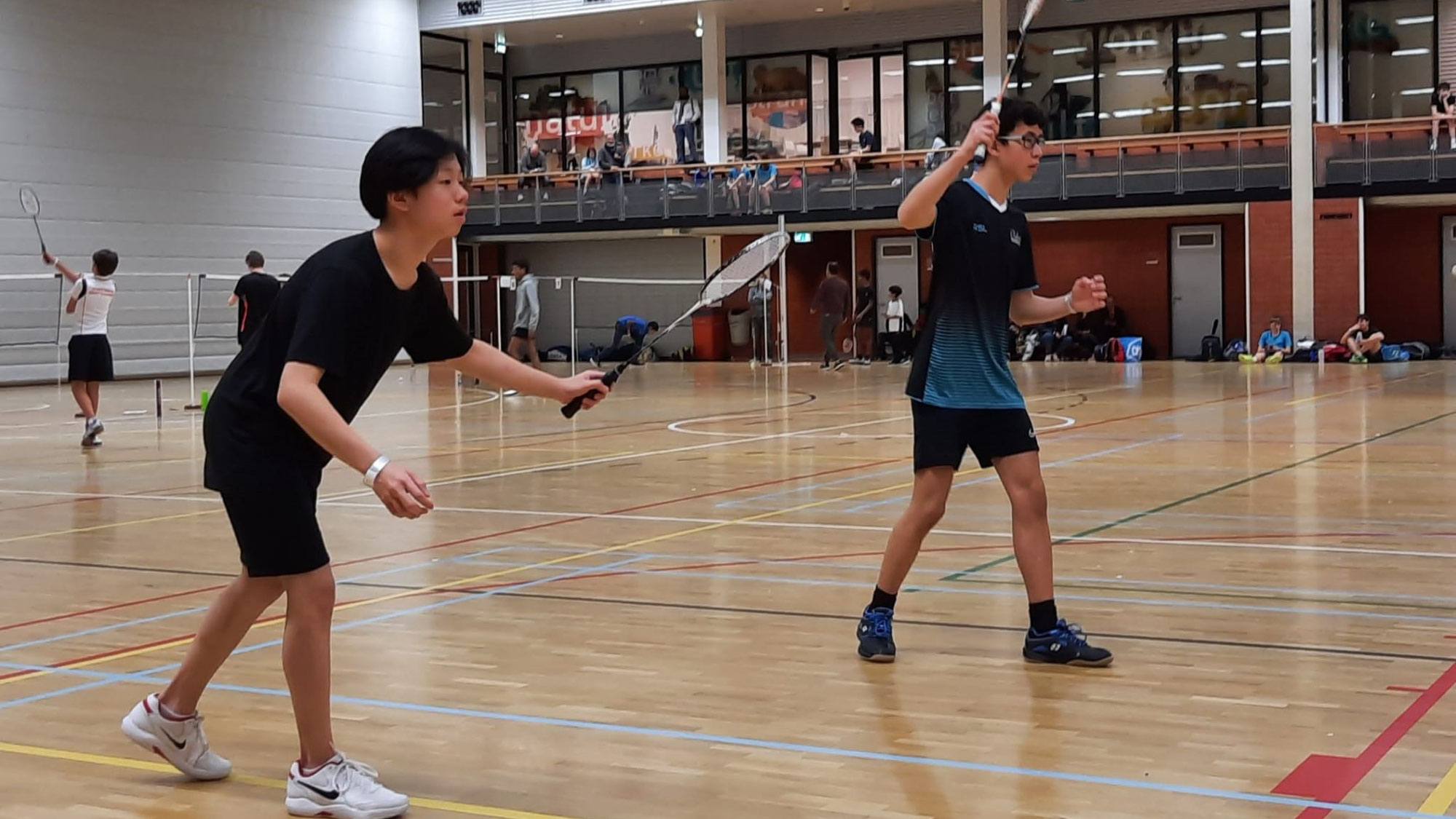 Chris en Jeroen 2e prijs tijdens jeugdtoernooi bij NK Badminton