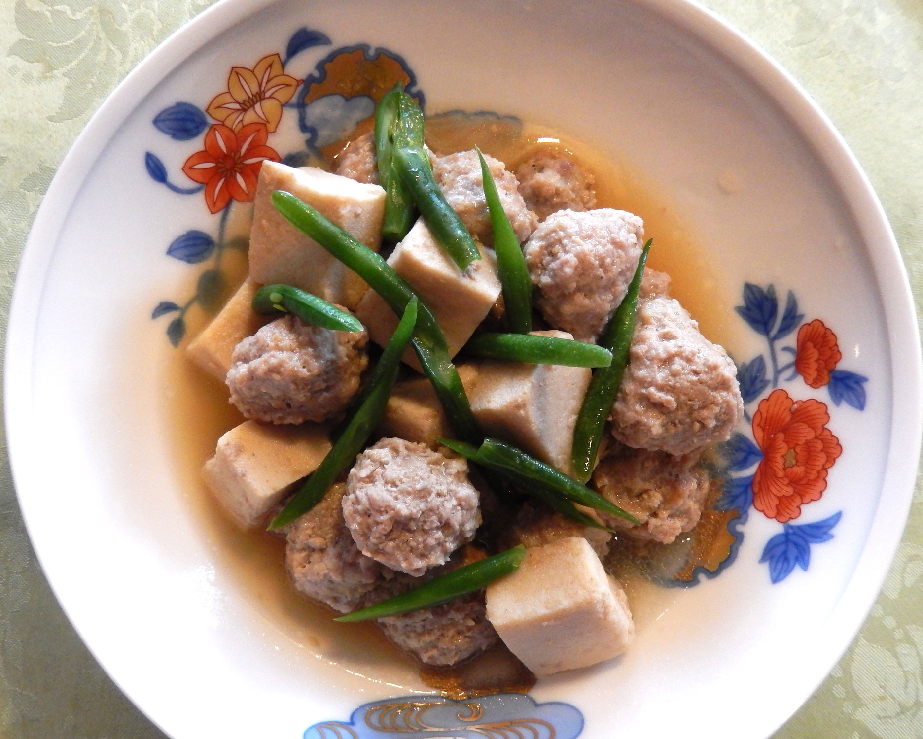 高野豆腐と豚ひき肉の煮物　食研究グループよりおすすめレシピ