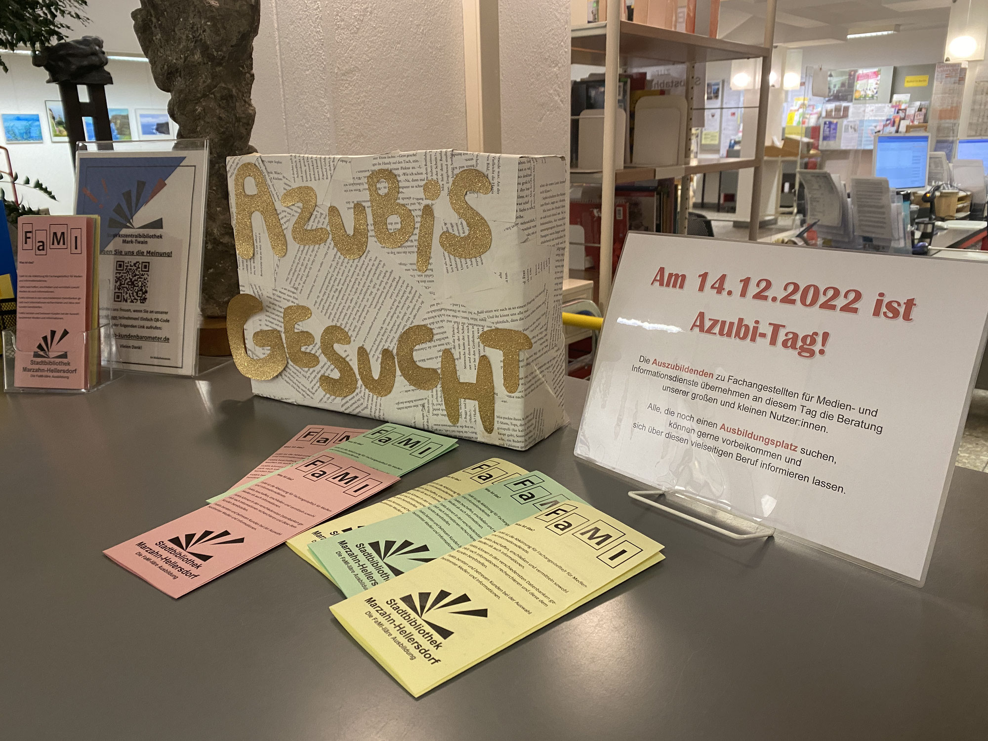 Azubis übernehmen die Mark-Twain-Bibliothek