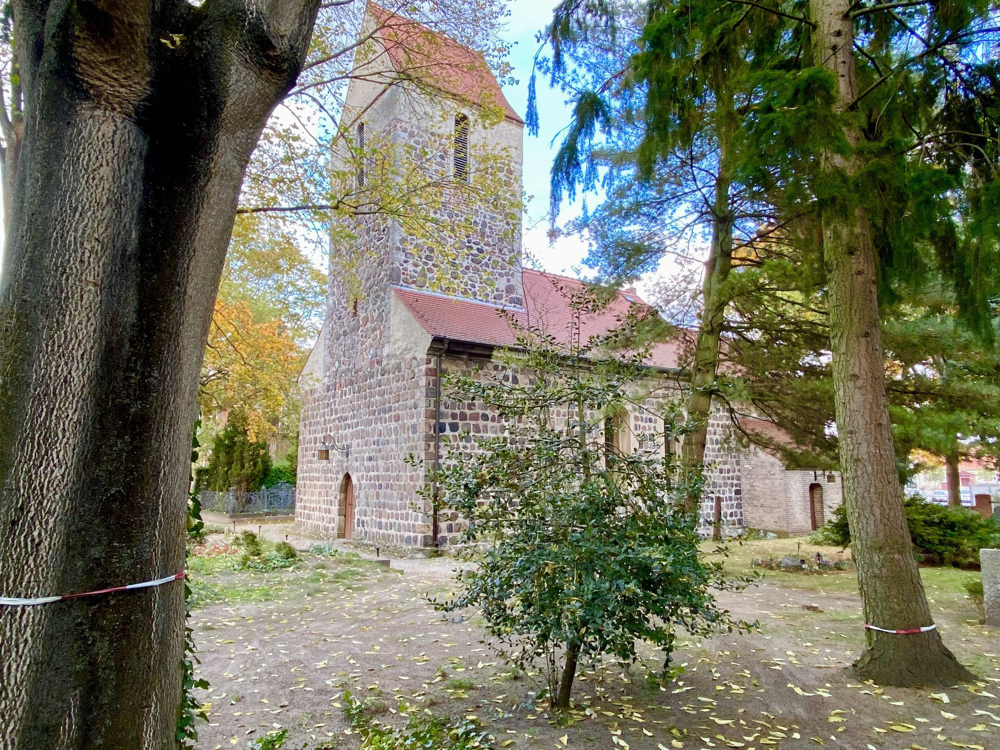Neue Bronzeglocken für die Alte Pfarrkirche in Mahlsdorf