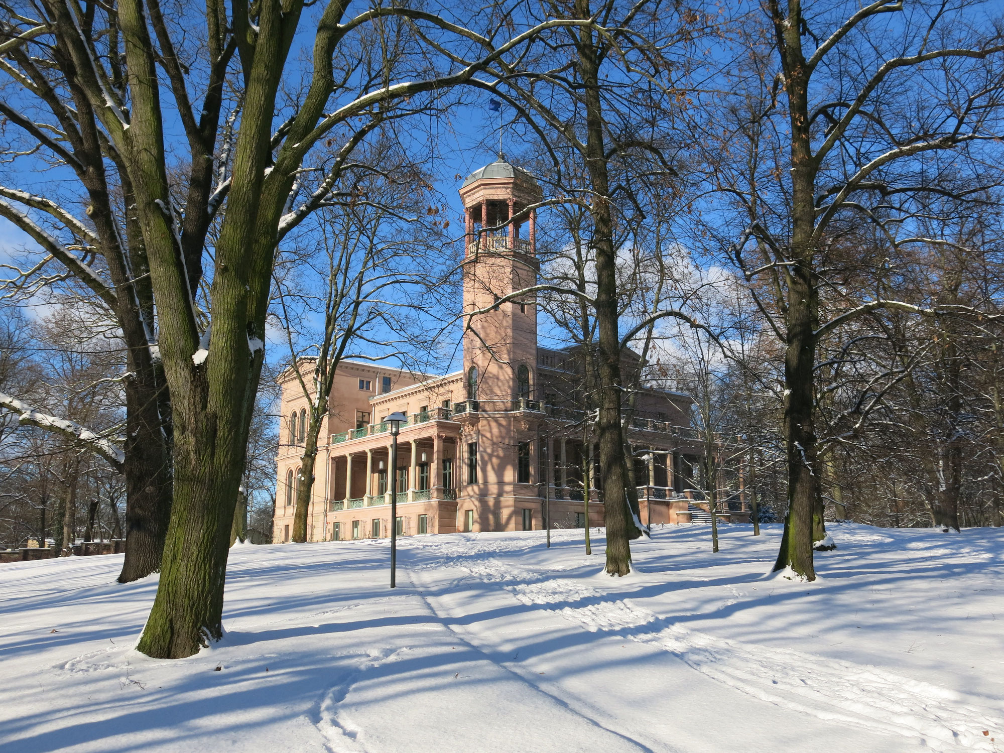 Weihnachtsmarkt im Biesdorfer Schlosspark feiert am Wochenende Premiere