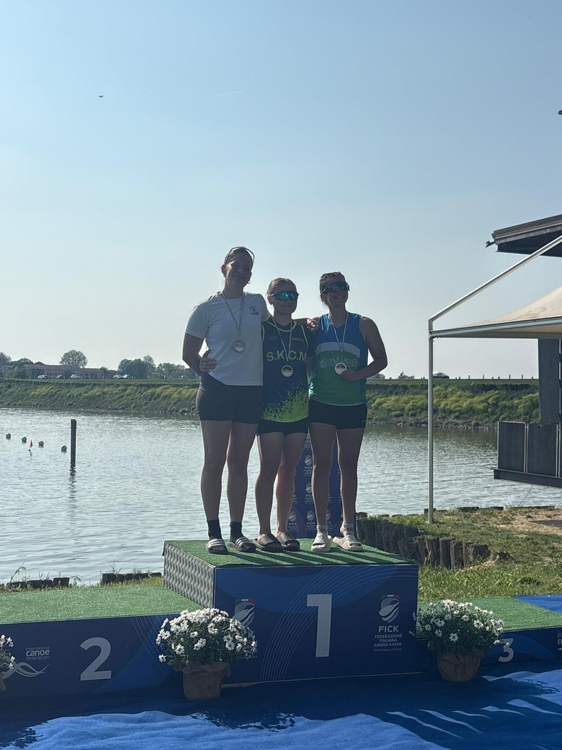 Laura Eitzinger bei internationaler Kanu-Regatta im internationalen Spitzenfeld