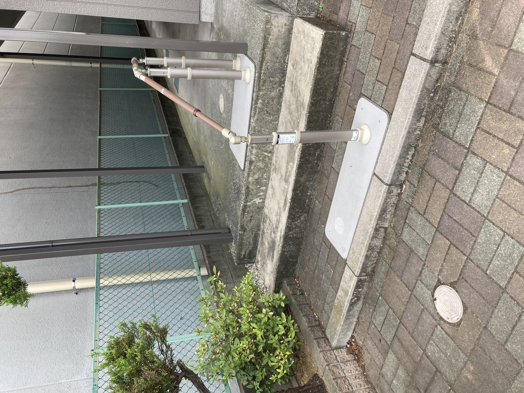 自宅の屋外にも手すりを設置