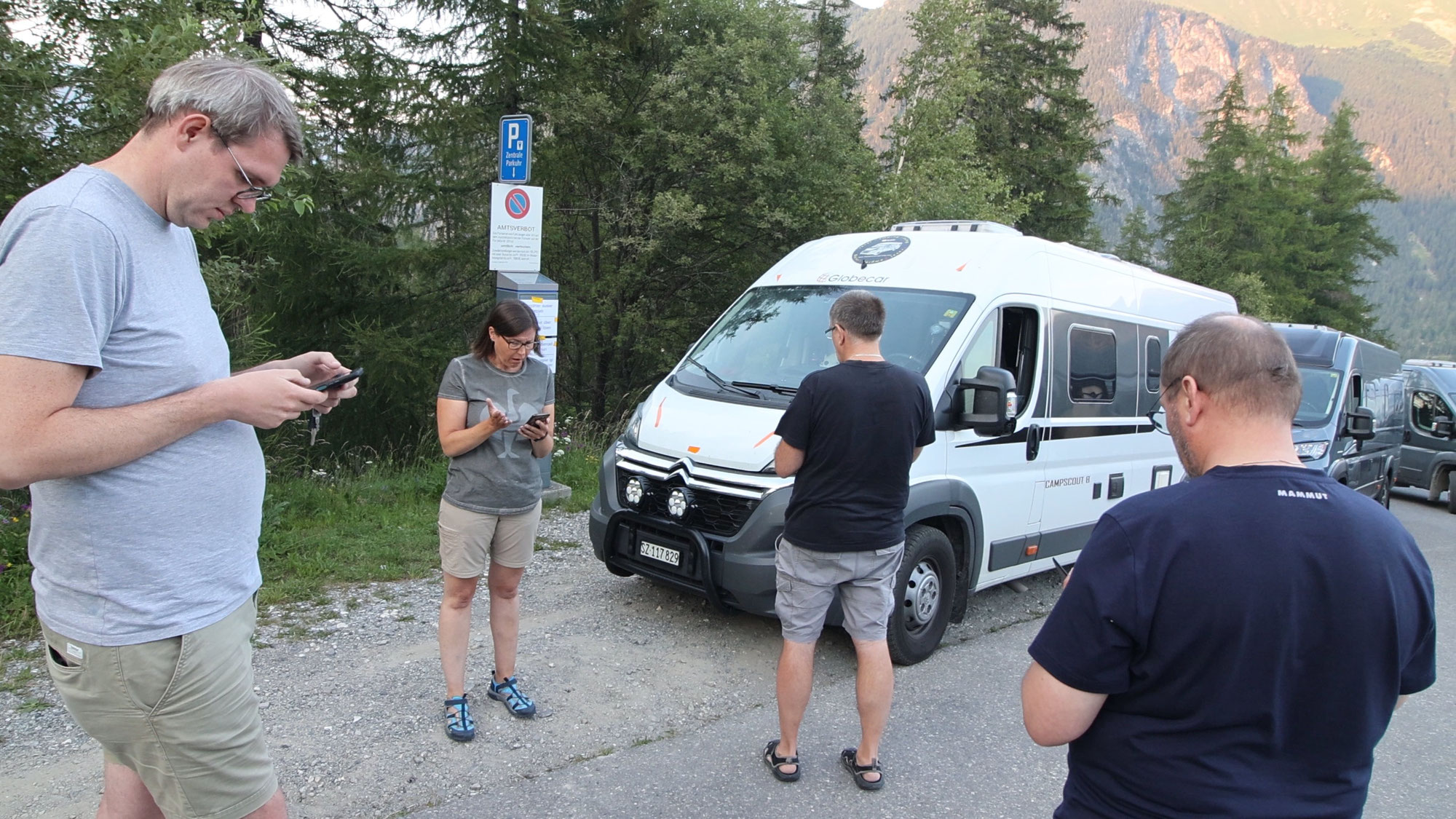 #286 Graubünden - 100.000 km...ein Weisser und vier Silberne plus Vollmond