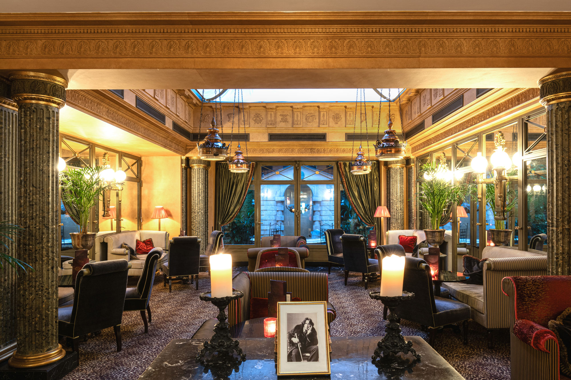 Paris, L'Hôtel