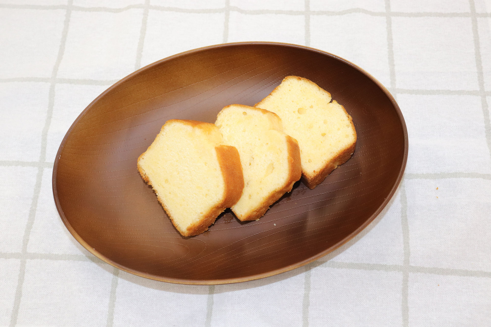 6月23・24・25日、パウンドケーキ(バニラ)を通常２３０円を１８０円にて販売いたします。