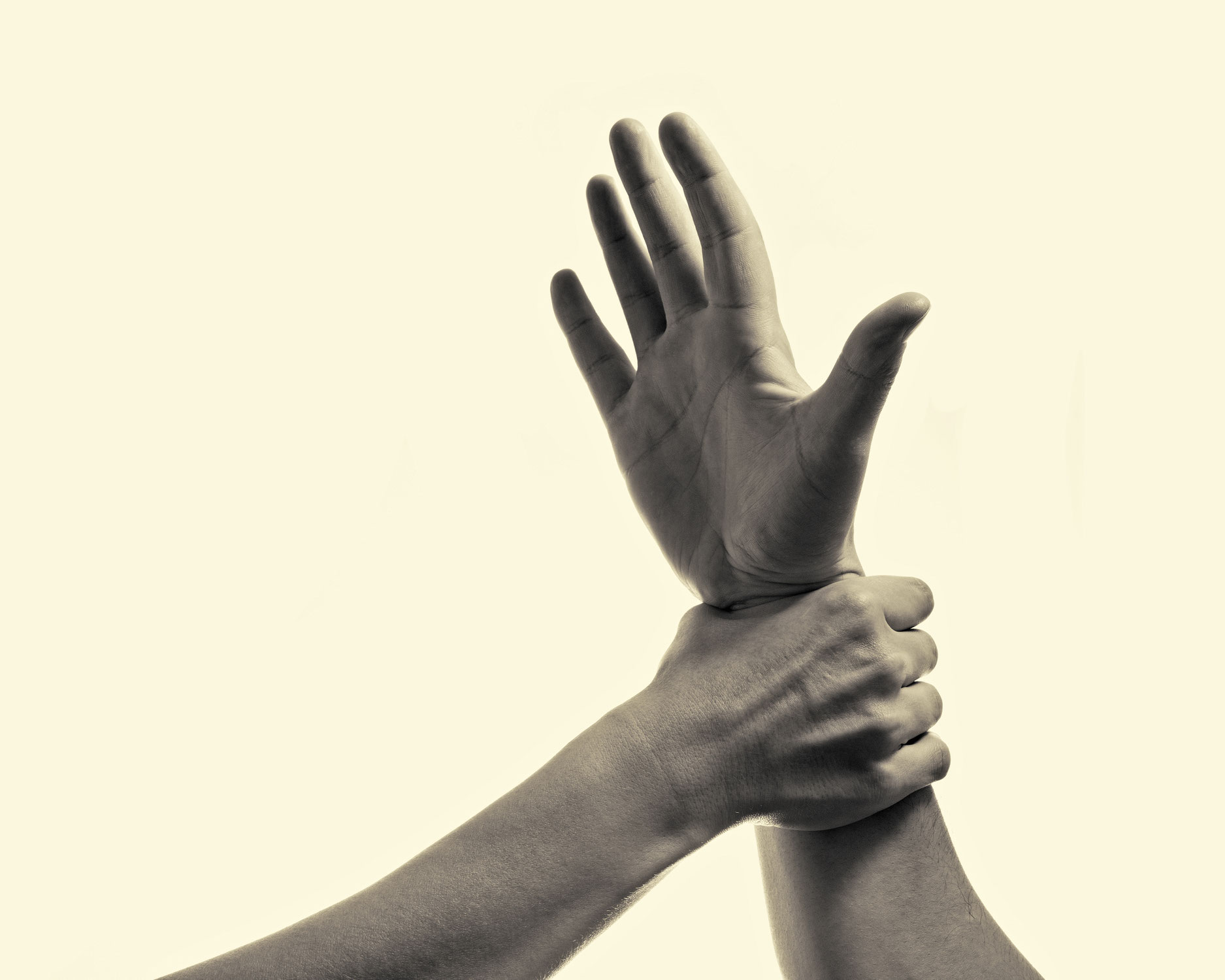 Gewaltfrei – auch wenn’s weh tut?
