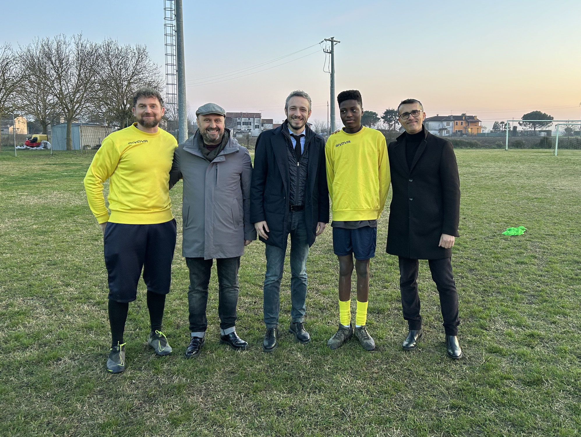 “Il rigore più bello”, Ferrarese in campo a Gavello incontra “Cid” e i ragazzi dell’Union River