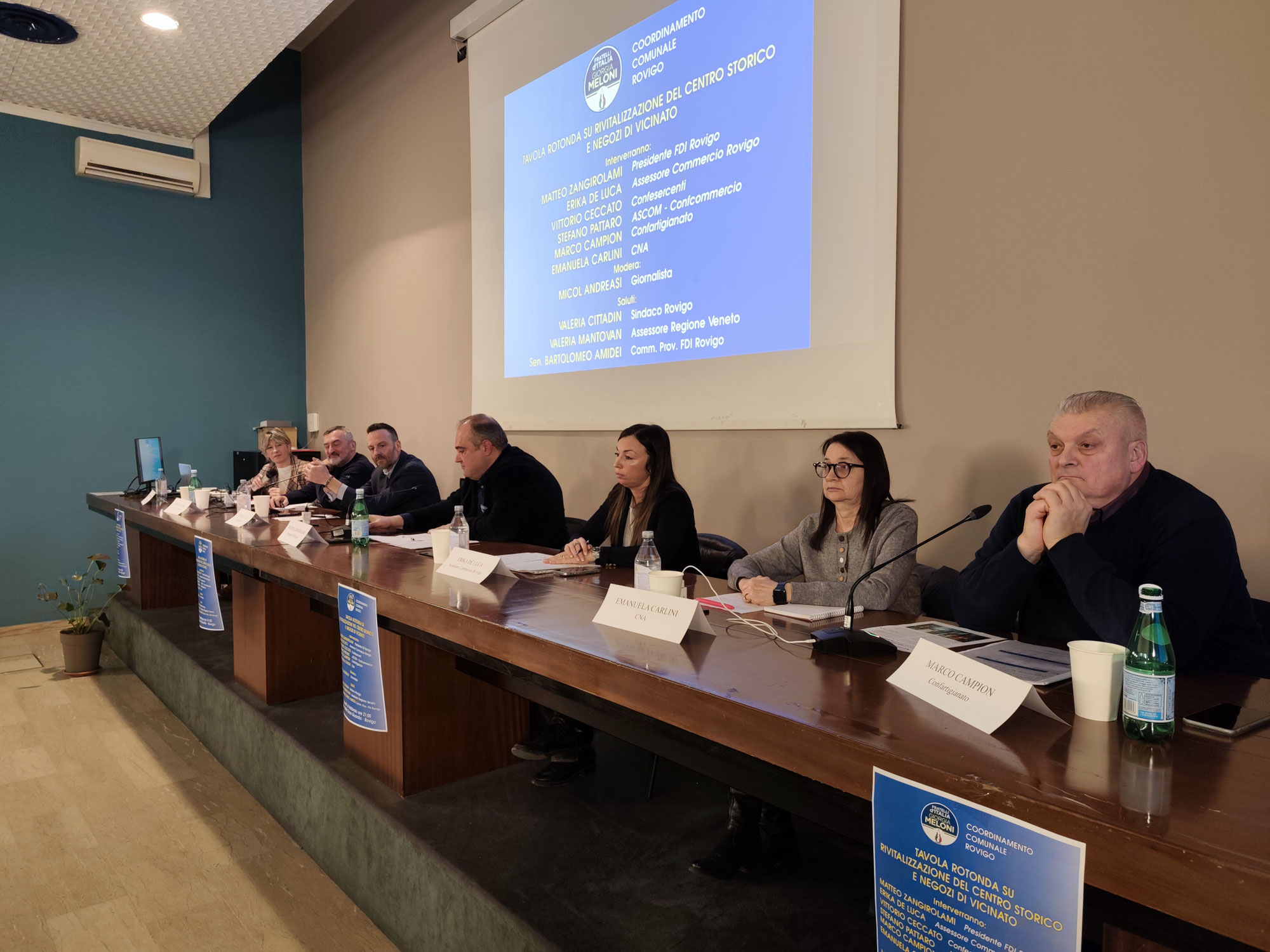 COMMERCIO: Sul tavolo del dibattito tantissime proposte e altrettante richieste