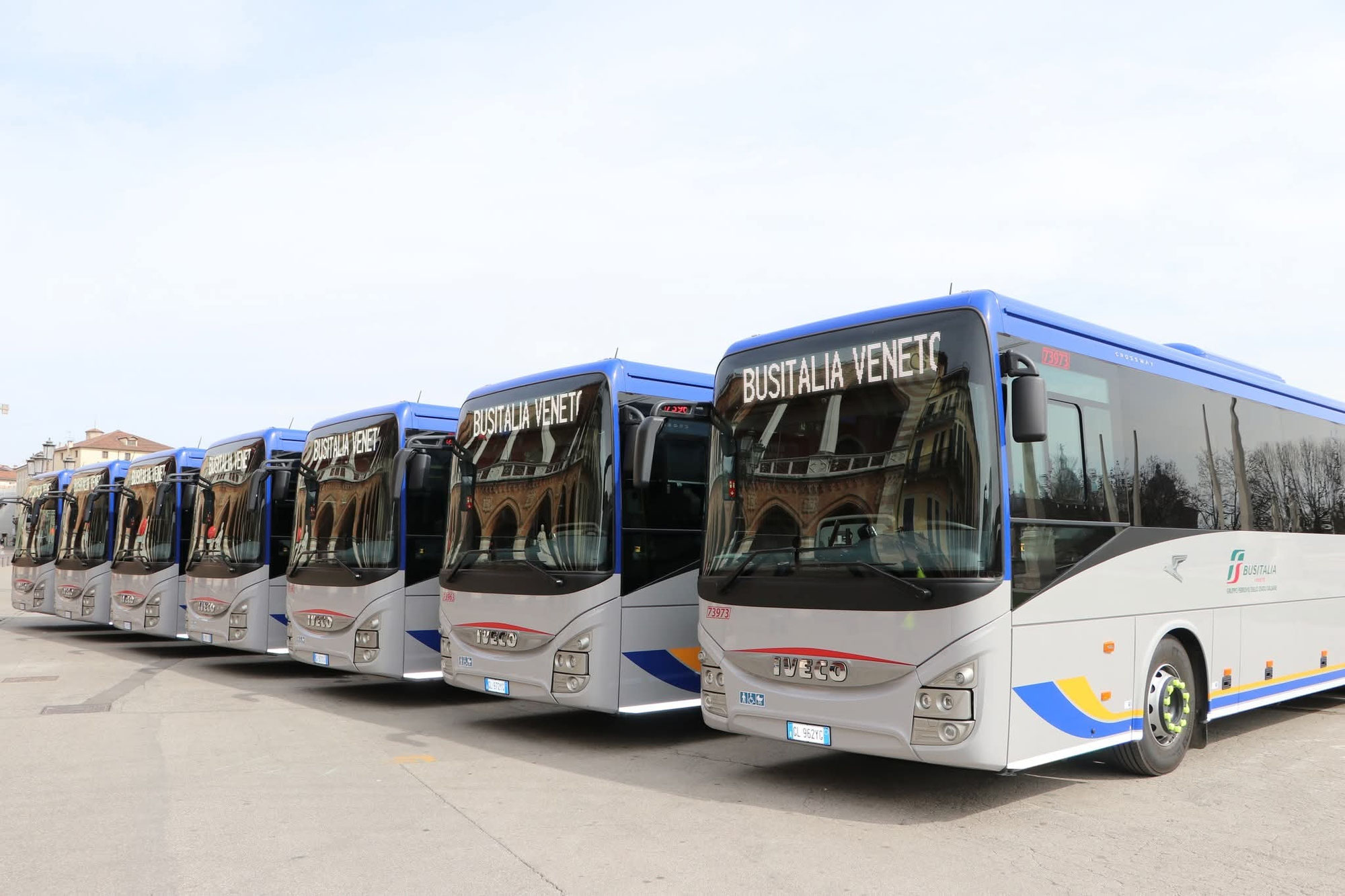 Stop al servizio di bus a chiamata, dal 7 gennaio tornano le linee ad orari fissi