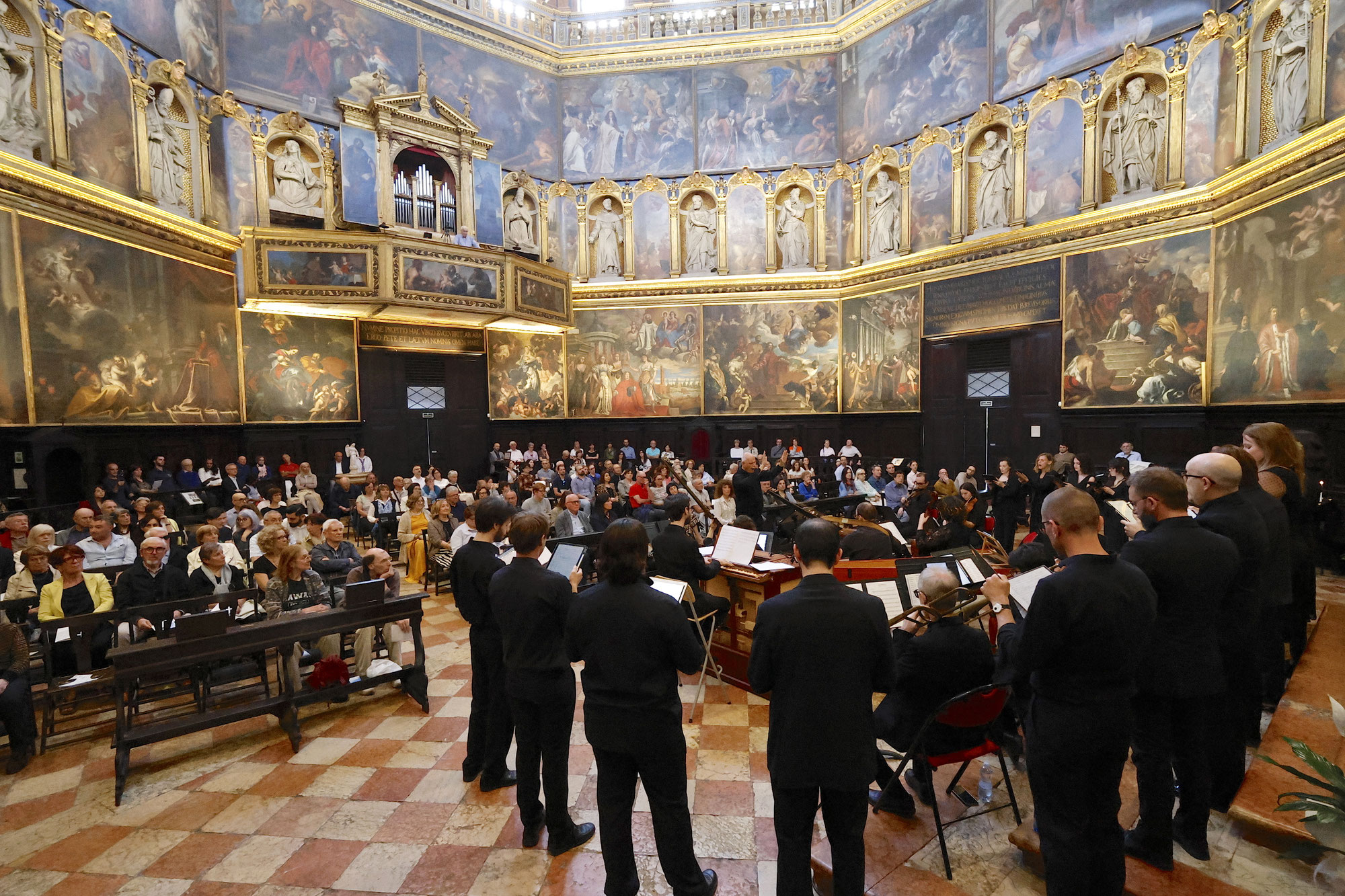 Successo alla Rotonda per il concerto d’apertura degli eventi del Maggio Rodigino dedicati al Mediterraneo