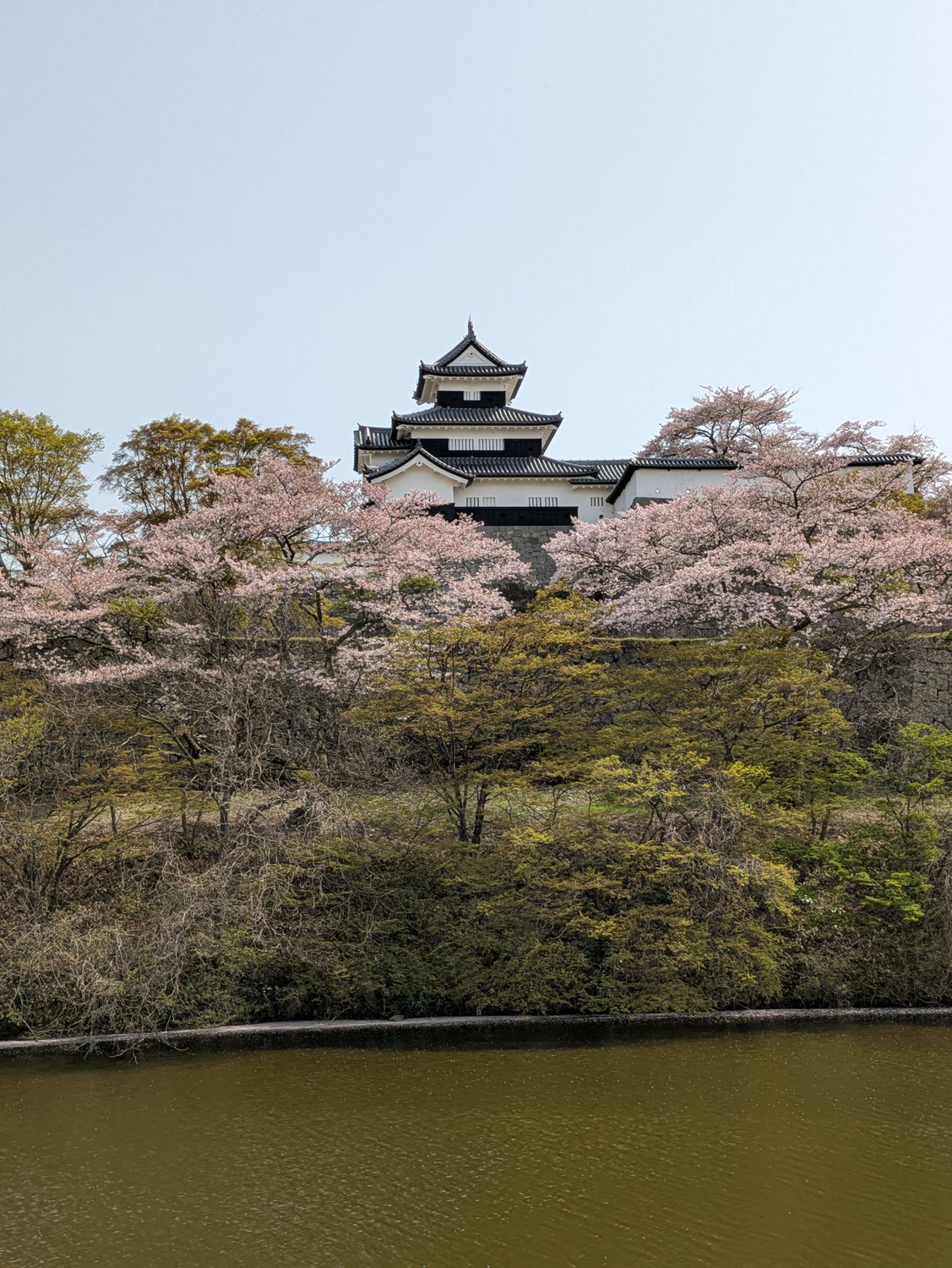 子どもの寝顔を見て感じる幸せ