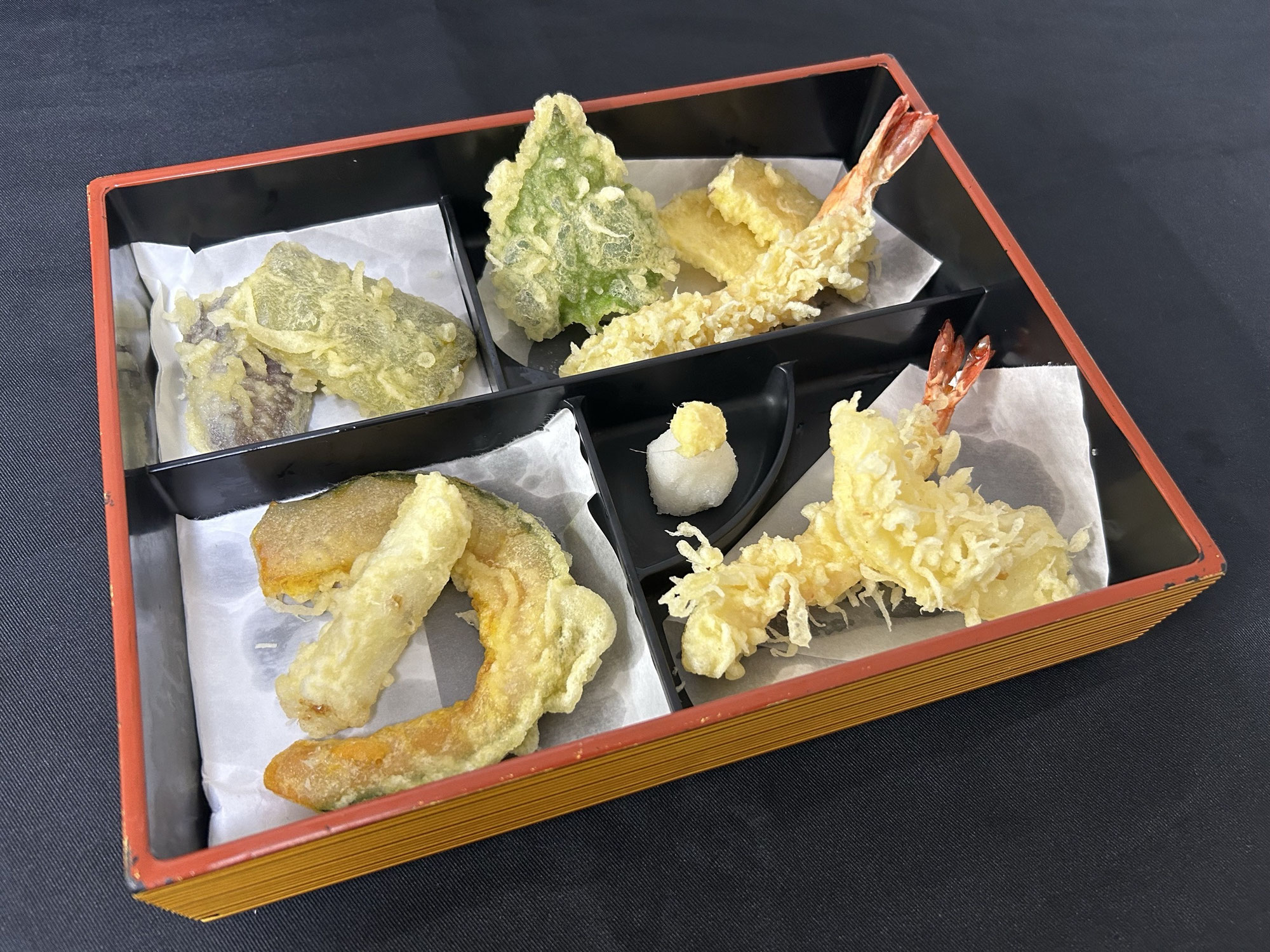 天ぷらの盛り合わせ