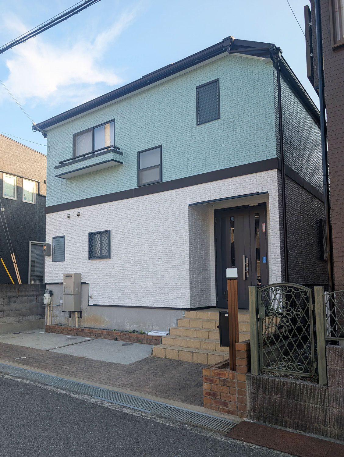 長くお使い頂く事を考えた外壁塗装と屋根葺き工事